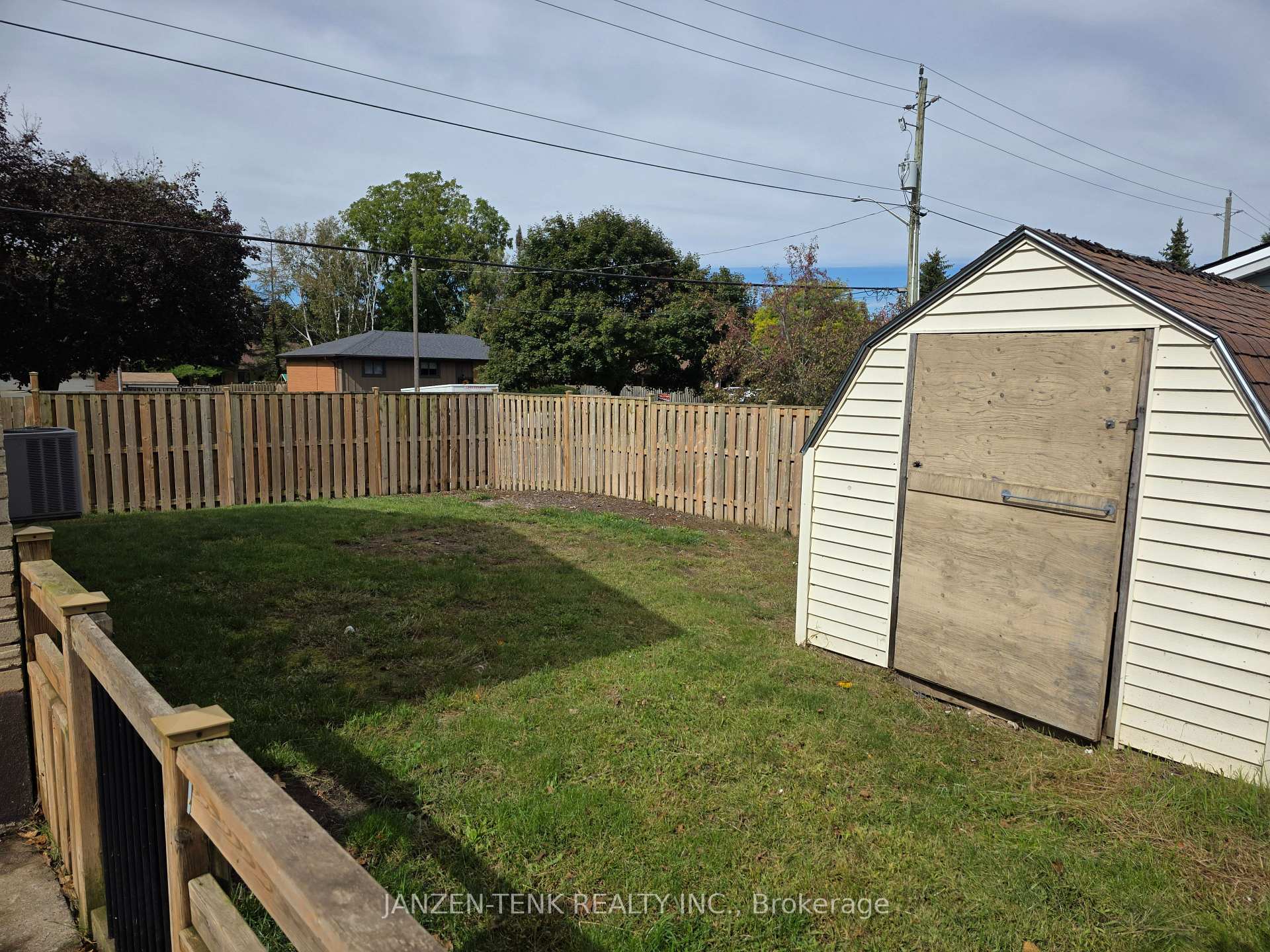 Photo 19 of 119 Moore Avenue, Aylmer — HOMEH