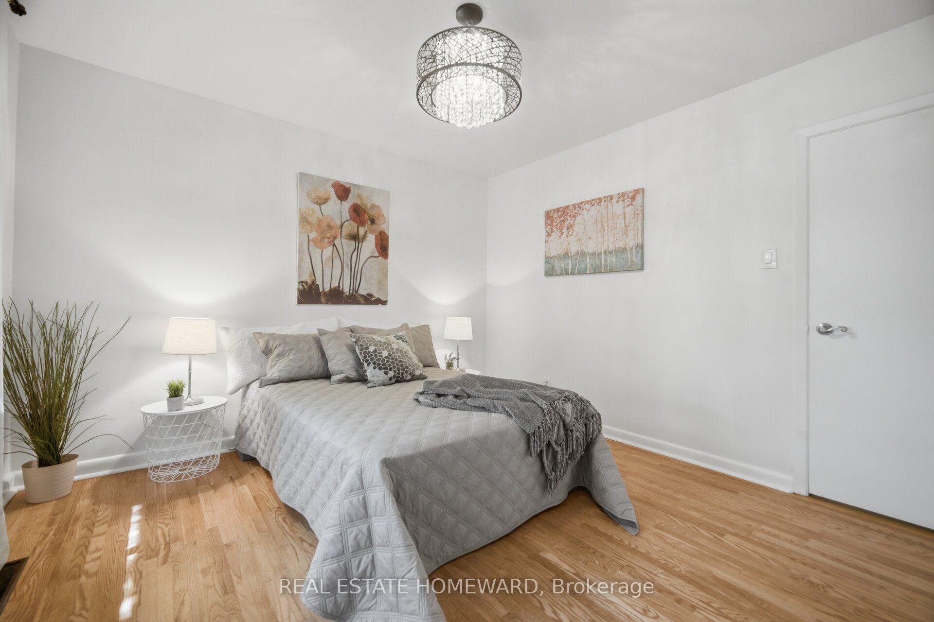 Photo 18 of 3 Shadwell Place, North York, Banbury-Don Mills — HOMEH
