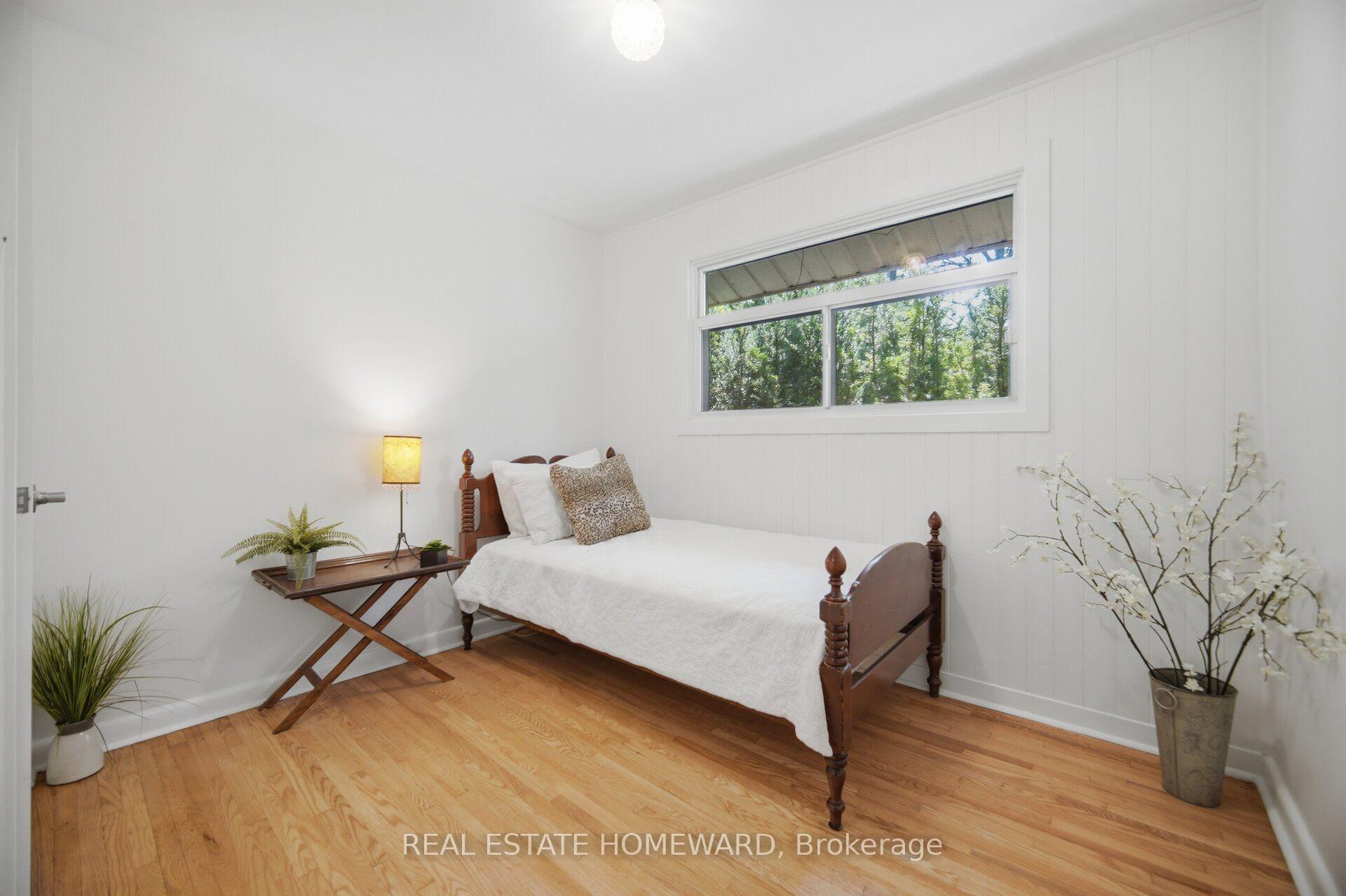Photo 20 of 3 Shadwell Place, North York, Banbury-Don Mills — HOMEH