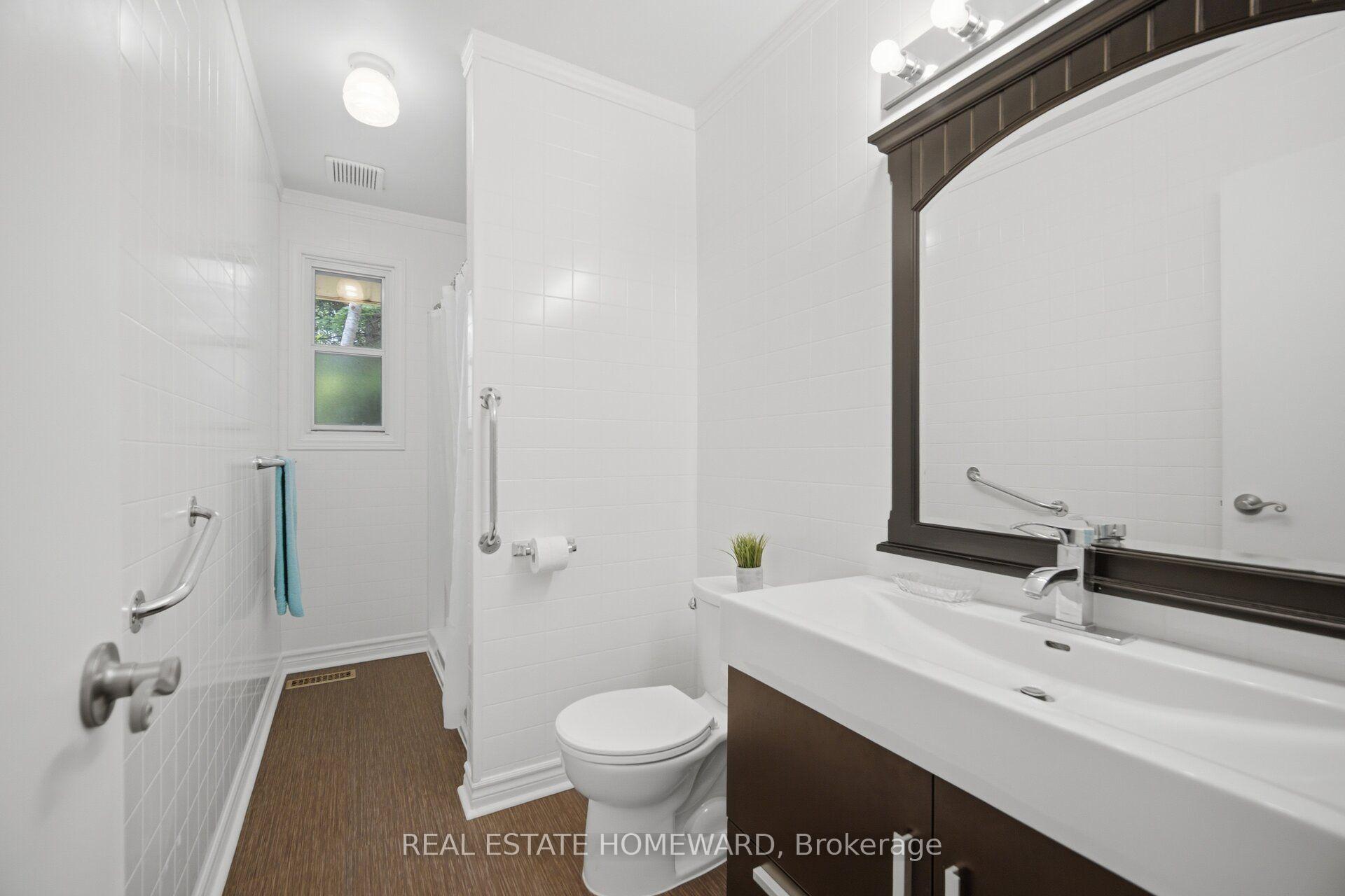 Photo 22 of 3 Shadwell Place, North York, Banbury-Don Mills — HOMEH