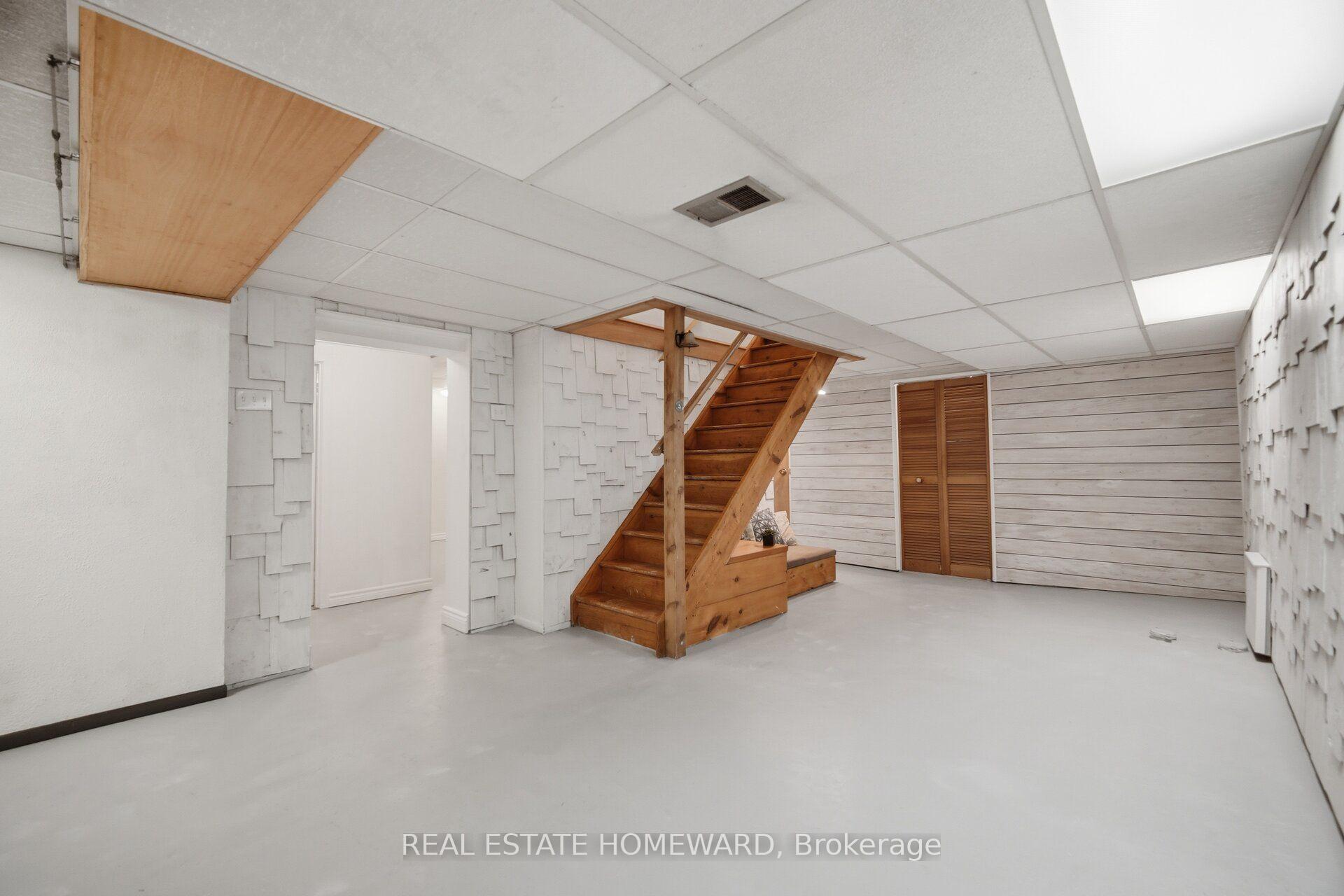 Photo 24 of 3 Shadwell Place, North York, Banbury-Don Mills — HOMEH