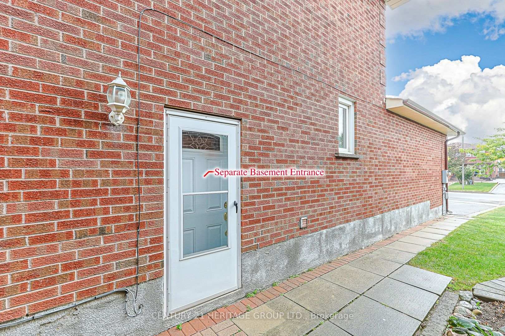 Photo 27 of 100 Adrianno Crescent, Vaughan, East Woodbridge — HOMEH