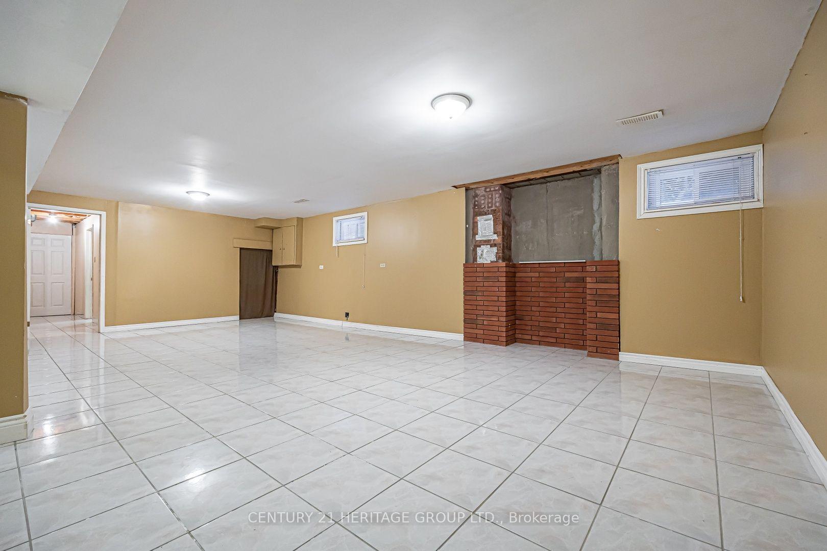 Photo 28 of 100 Adrianno Crescent, Vaughan, East Woodbridge — HOMEH