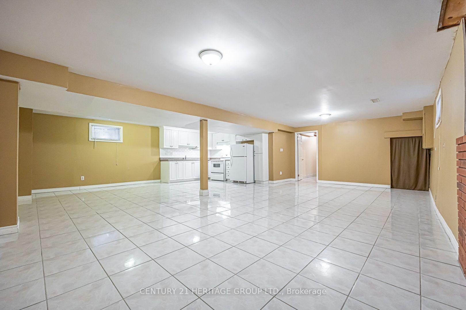Photo 30 of 100 Adrianno Crescent, Vaughan, East Woodbridge — HOMEH