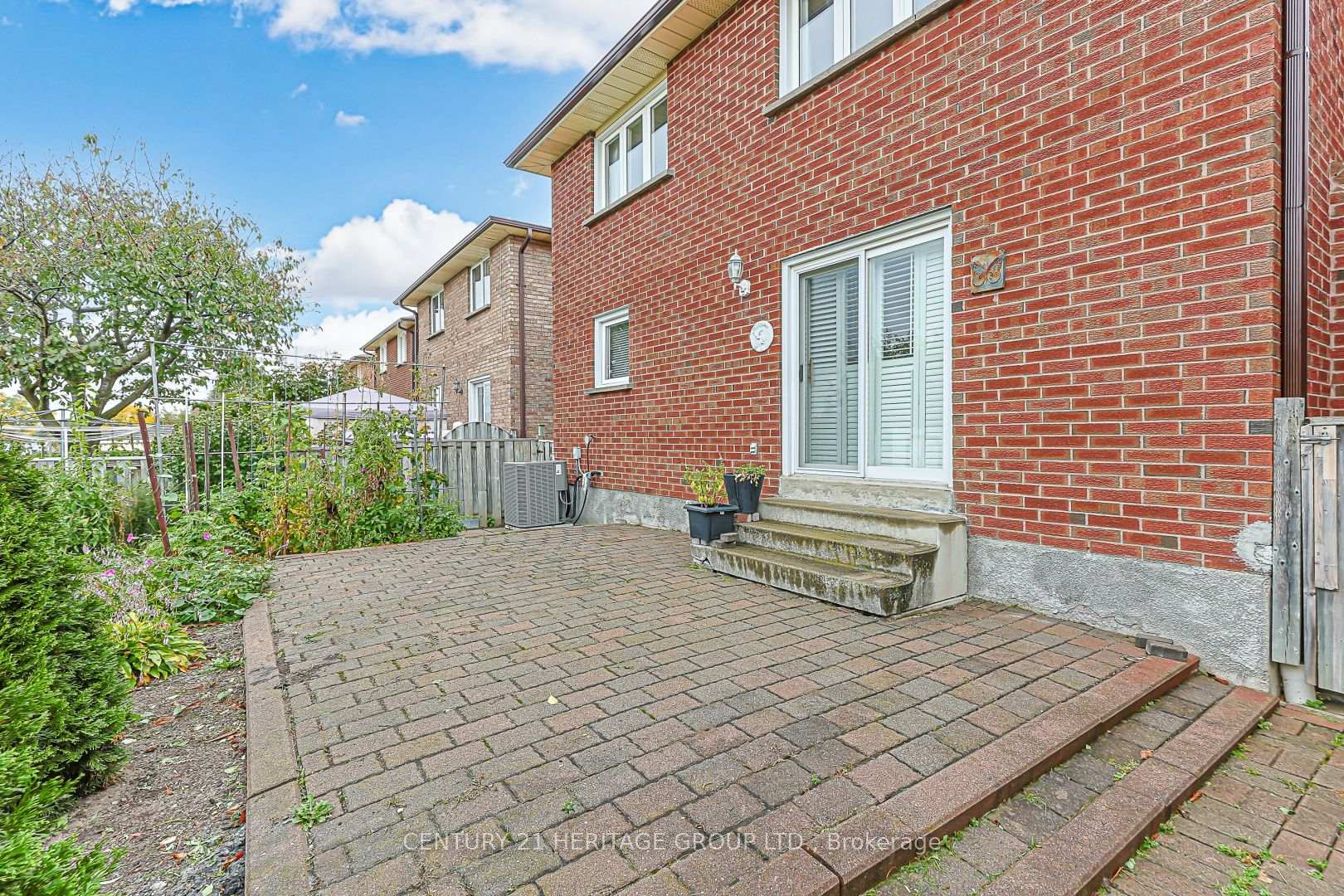 Photo 35 of 100 Adrianno Crescent, Vaughan, East Woodbridge — HOMEH
