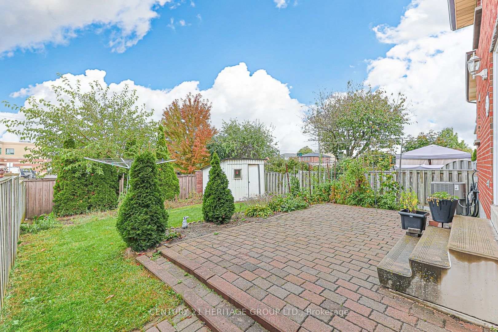 Photo 36 of 100 Adrianno Crescent, Vaughan, East Woodbridge — HOMEH