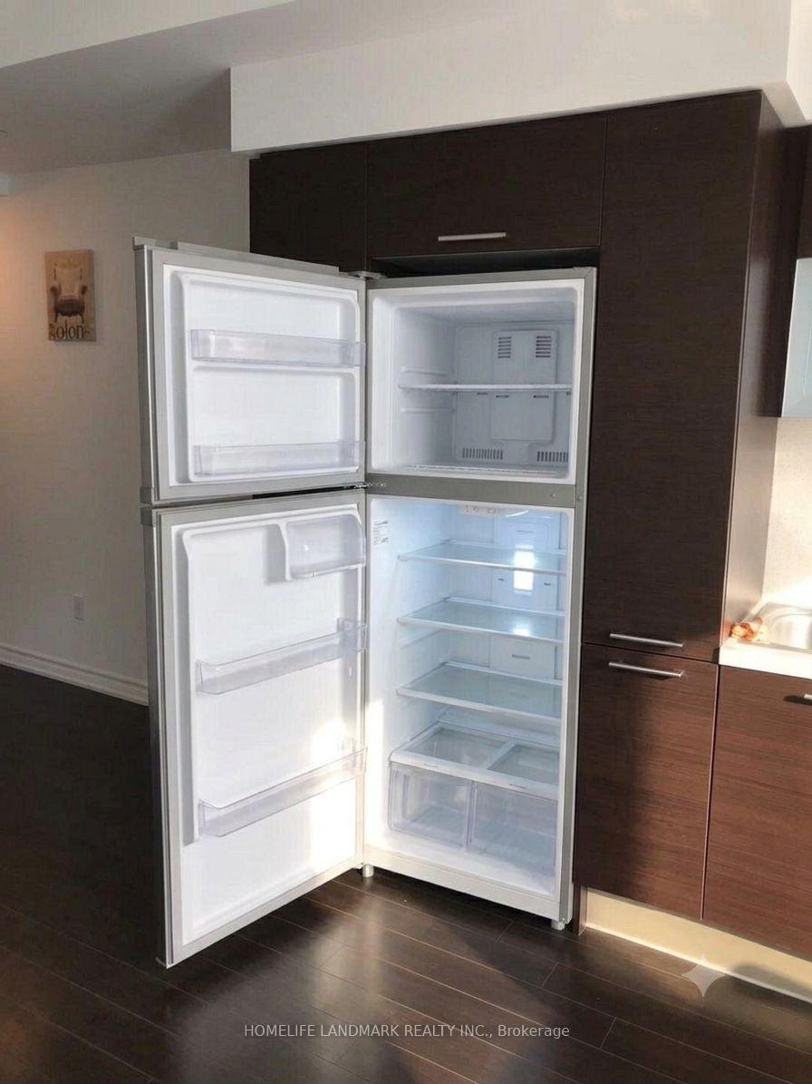Photo 11 of Unit 4206, 386 Yonge Street, Toronto, Bay Street Corridor — HOMEH