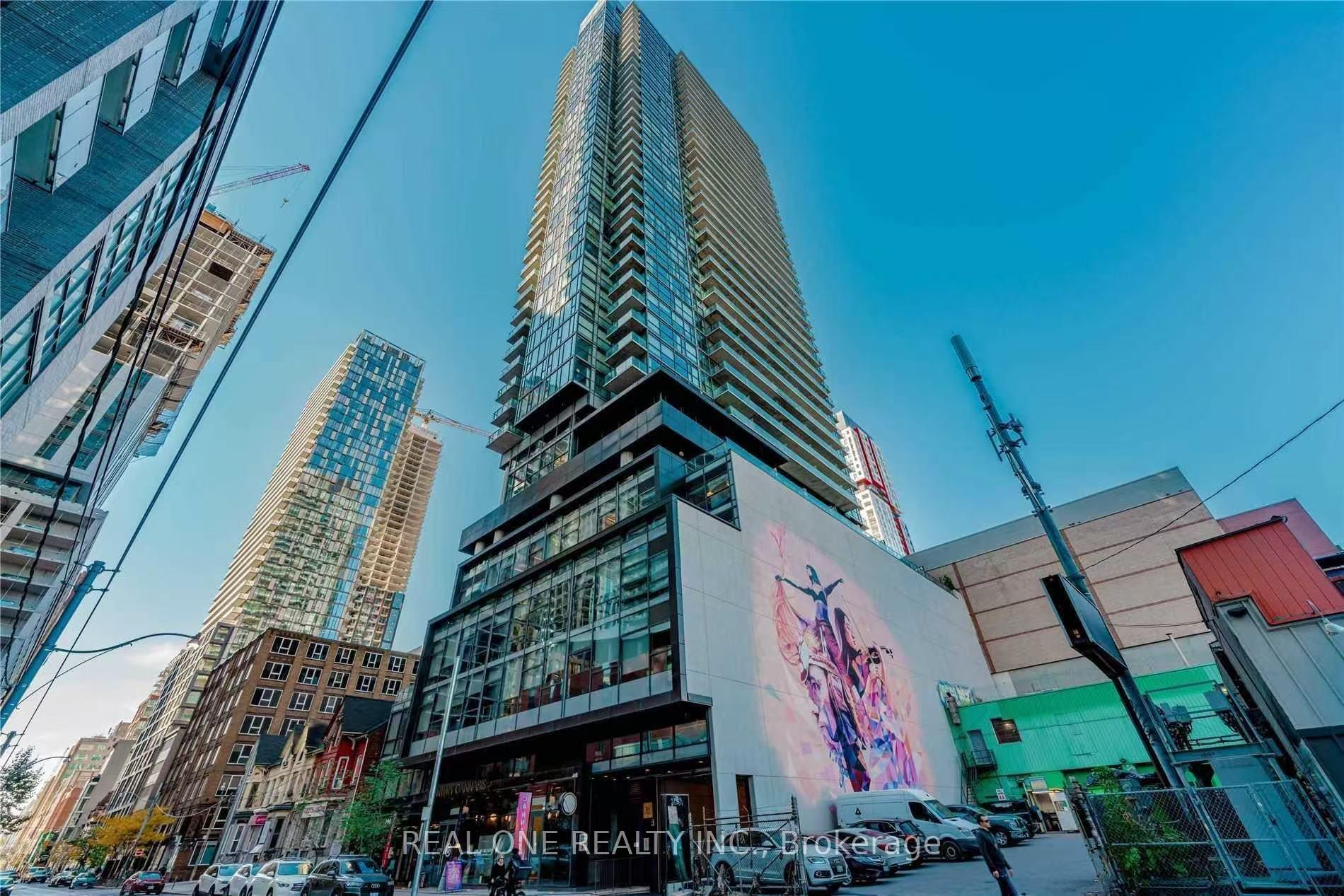 Photo of Unit 1807, 290 Adelaide Street W