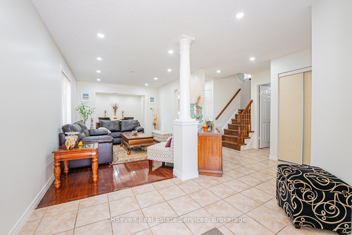 Photo 4 of 373 Thomas Slee Drive, Kitchener, Doon South — HOMEH