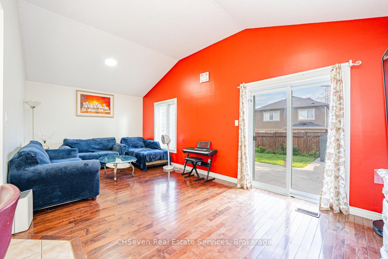 Photo 13 of 373 Thomas Slee Drive, Kitchener, Doon South — HOMEH