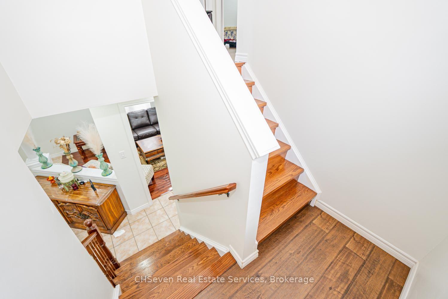 Photo 18 of 373 Thomas Slee Drive, Kitchener, Doon South — HOMEH