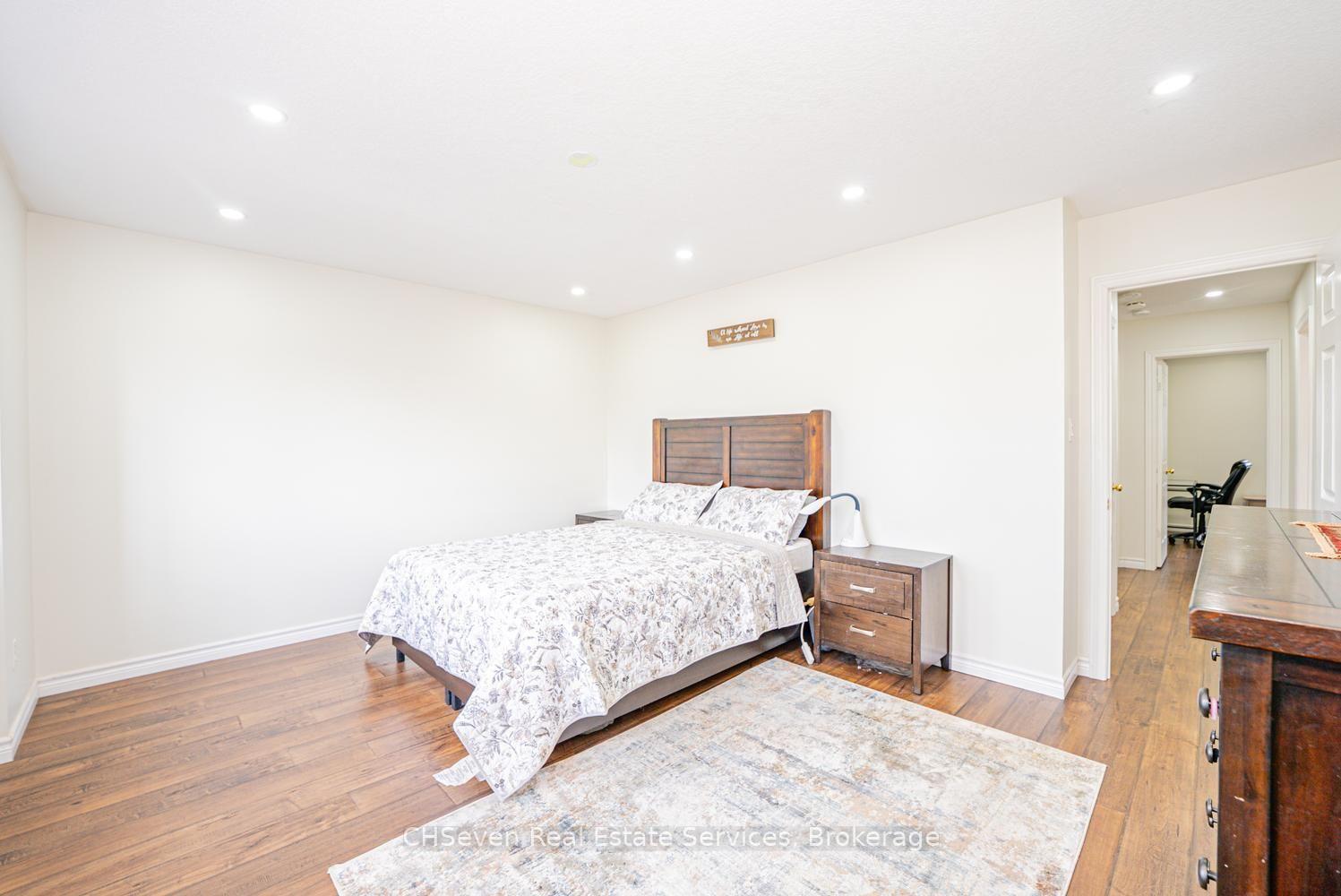 Photo 20 of 373 Thomas Slee Drive, Kitchener, Doon South — HOMEH