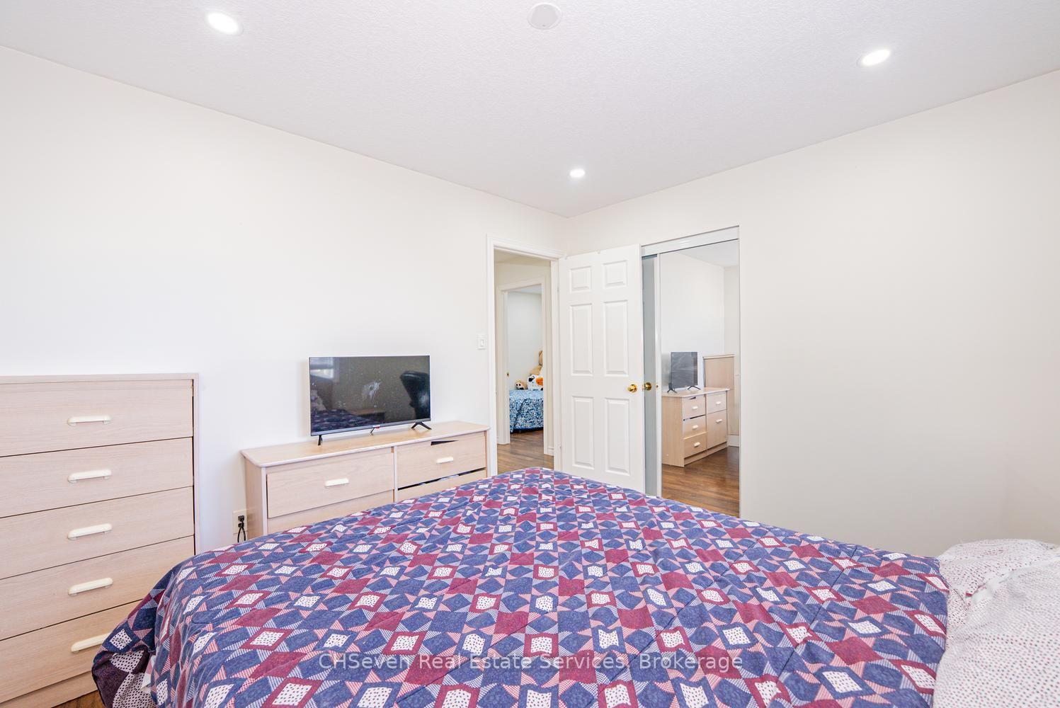 Photo 26 of 373 Thomas Slee Drive, Kitchener, Doon South — HOMEH
