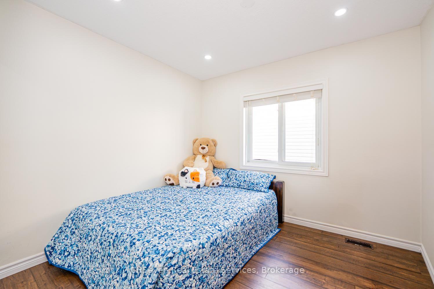 Photo 27 of 373 Thomas Slee Drive, Kitchener, Doon South — HOMEH