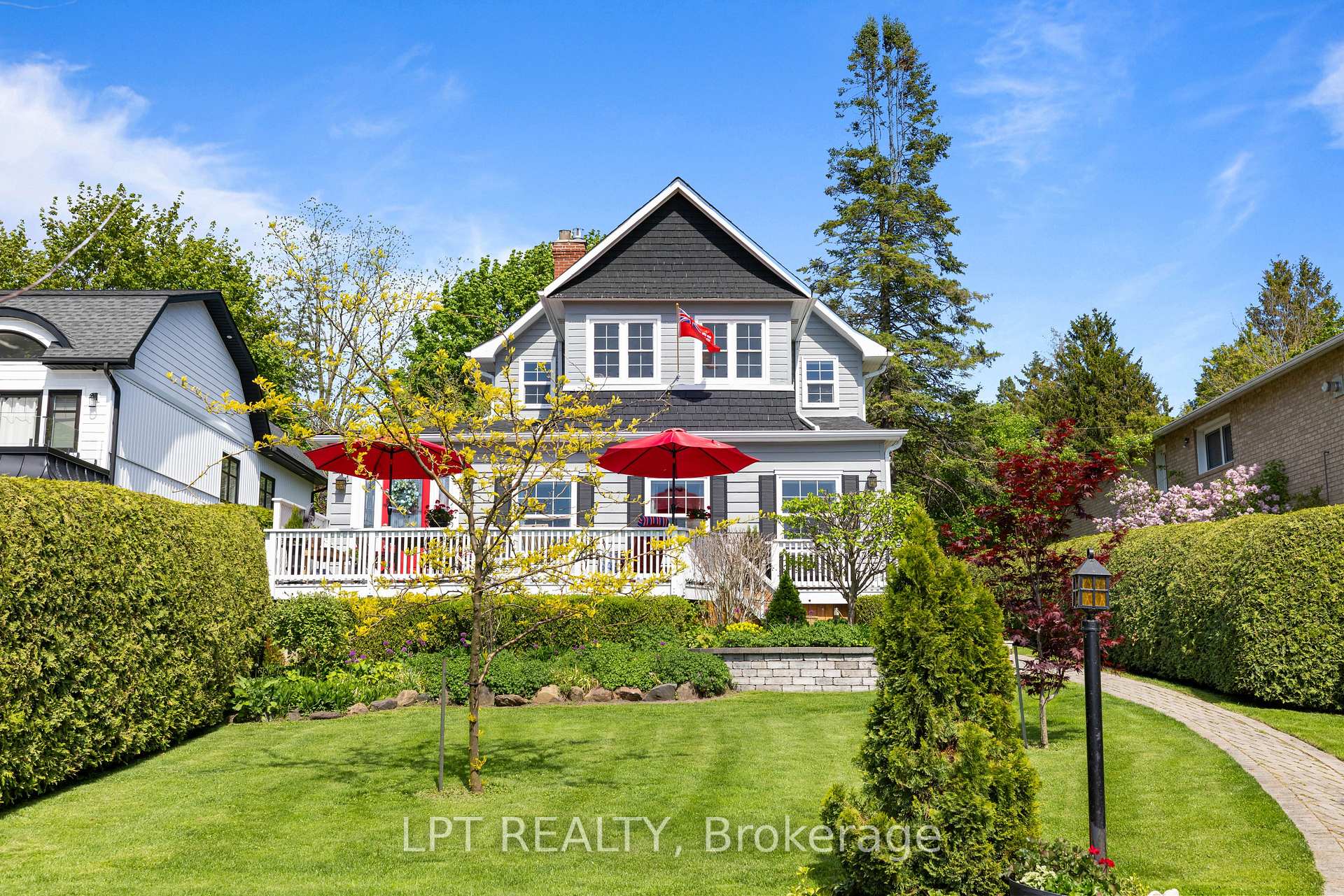 Photo of 145 Lake Drive N