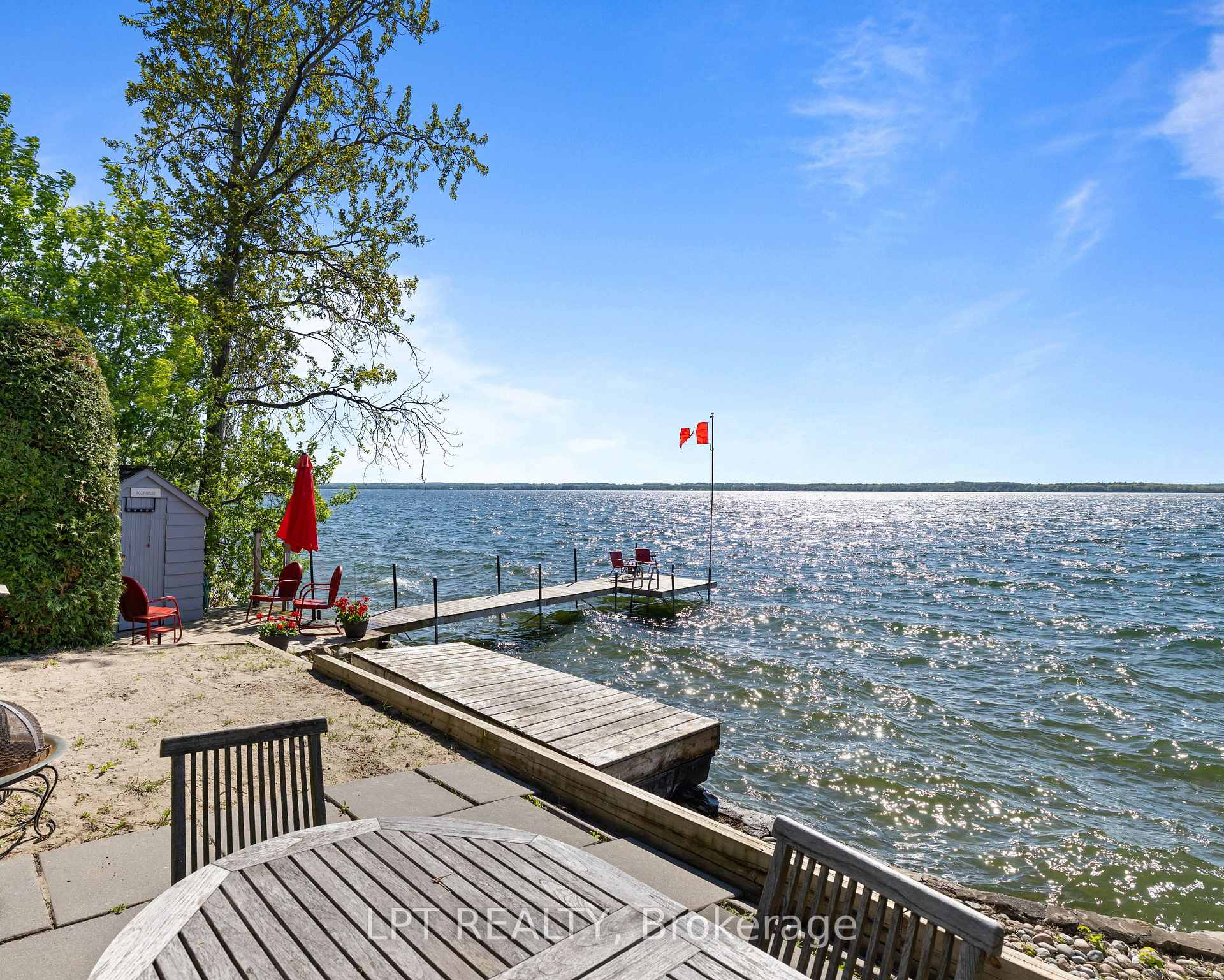 Photo 4 of 145 Lake Drive N, Georgina, Keswick North — HOMEH