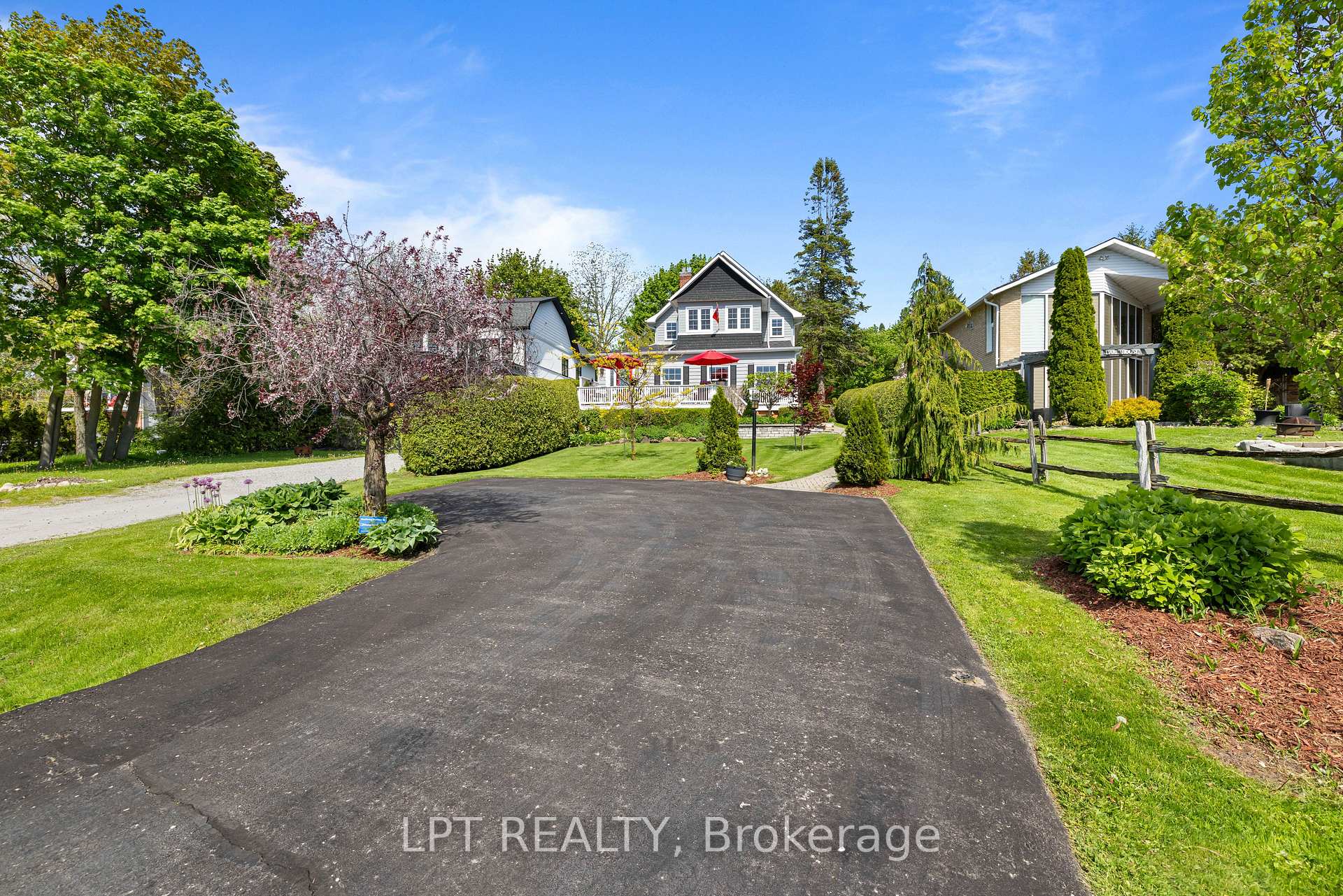 Photo 7 of 145 Lake Drive N, Georgina, Keswick North — HOMEH