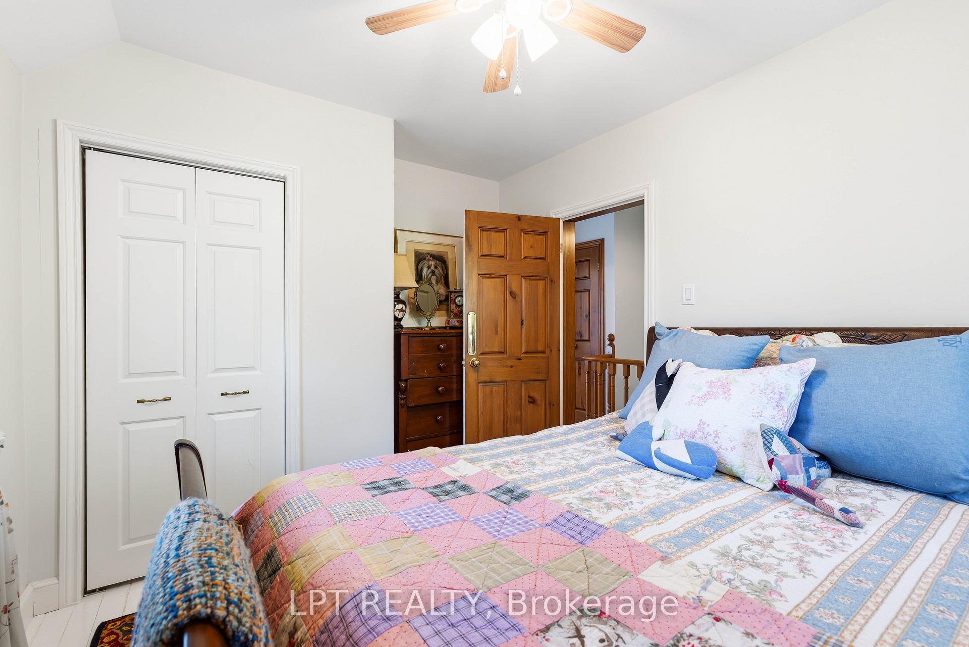 Photo 33 of 145 Lake Drive N, Georgina, Keswick North — HOMEH