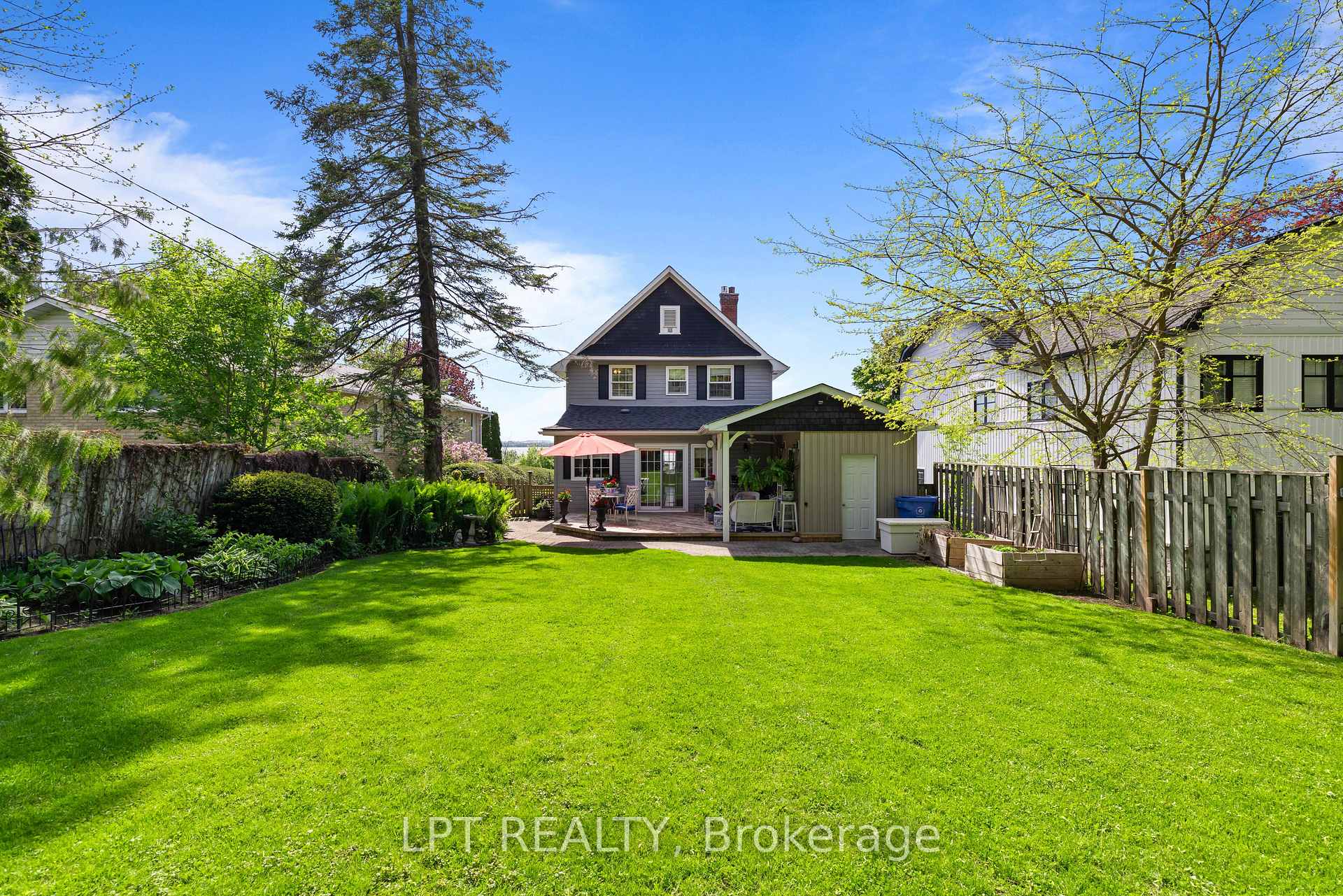 Photo 41 of 145 Lake Drive N, Georgina, Keswick North — HOMEH