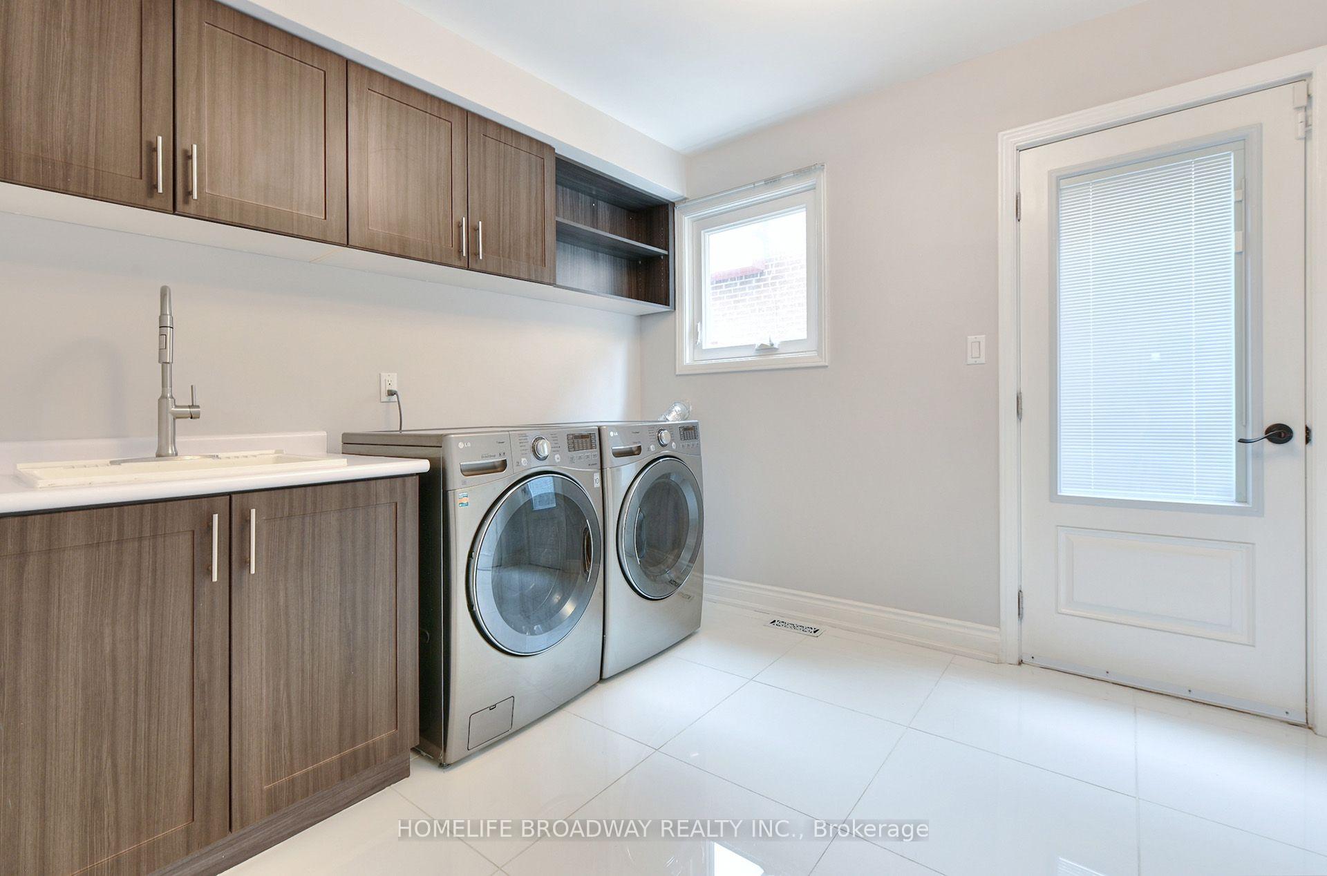 Photo 7 of 30 Gossamer Avenue, North York, Newtonbrook East — HOMEH