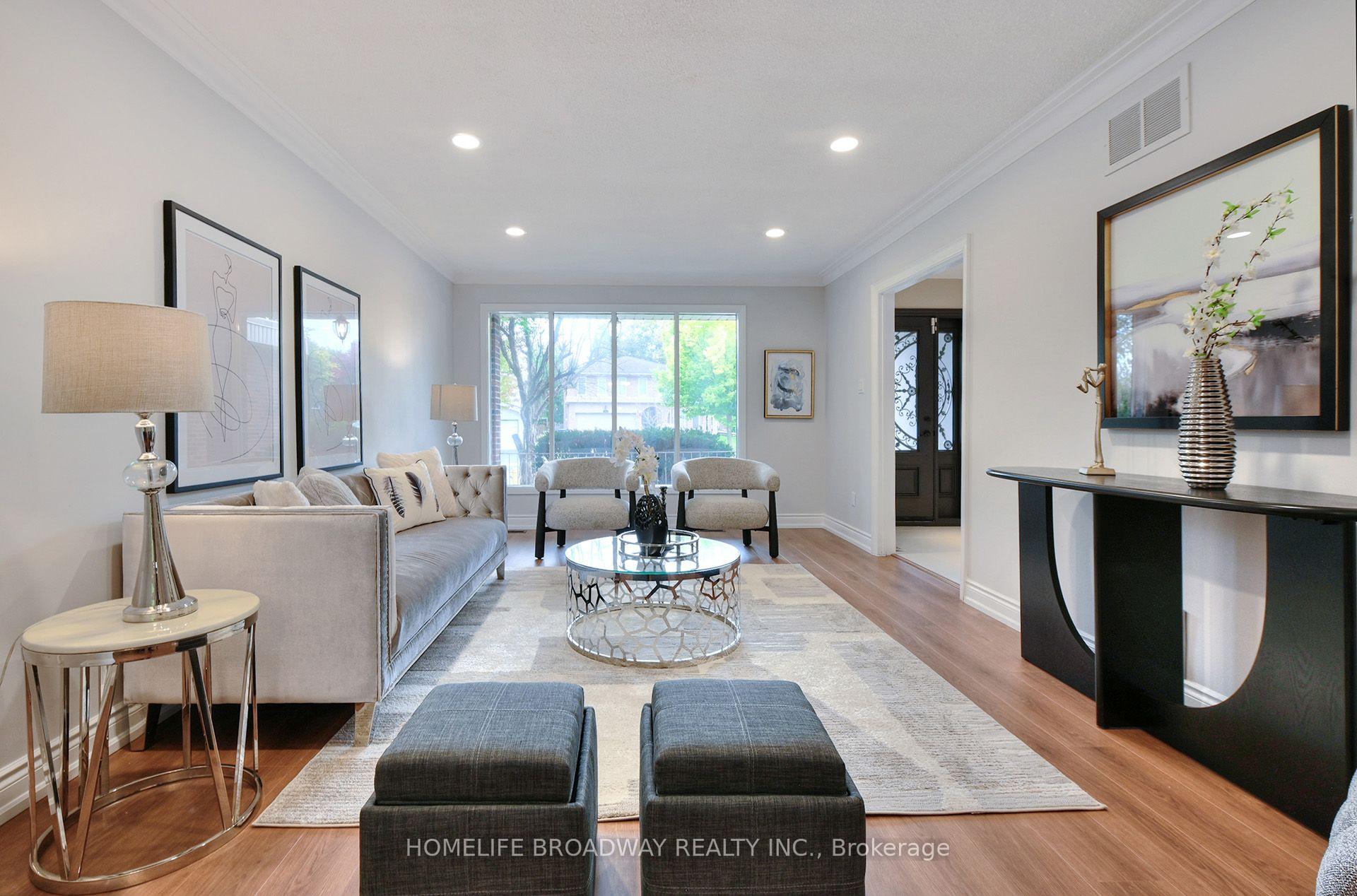 Photo 11 of 30 Gossamer Avenue, North York, Newtonbrook East — HOMEH