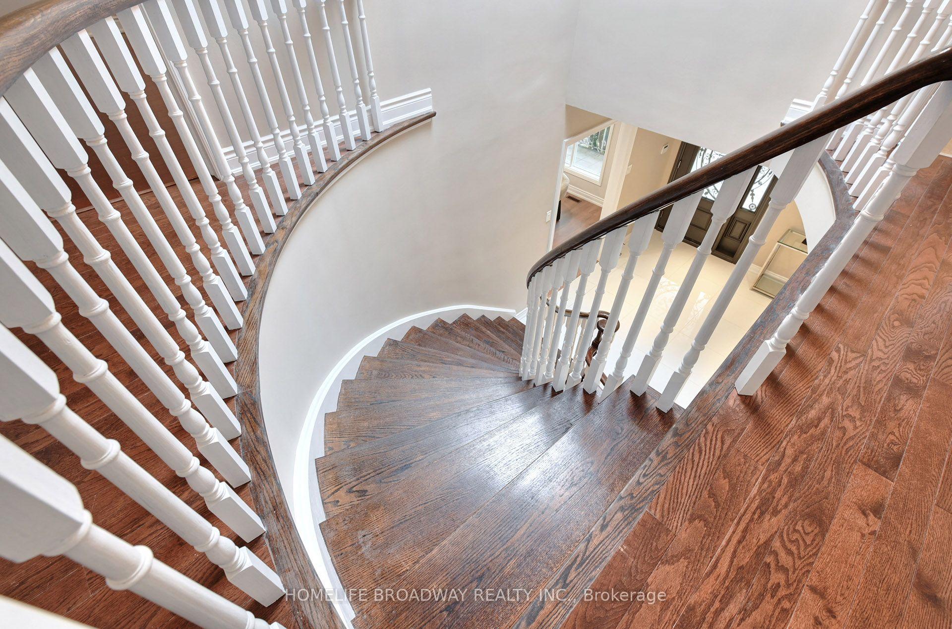 Photo 24 of 30 Gossamer Avenue, North York, Newtonbrook East — HOMEH
