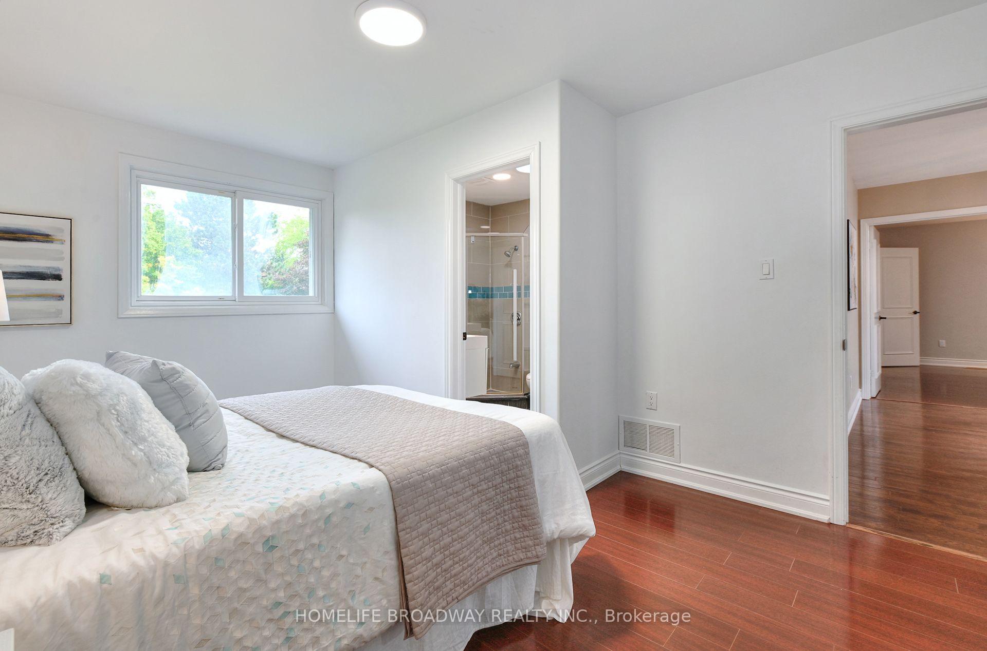 Photo 31 of 30 Gossamer Avenue, North York, Newtonbrook East — HOMEH
