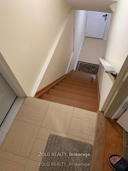 Photo 6 of Unit Basement, 175 Mabley Crescent, Vaughan, Lakeview Estates — HOMEH