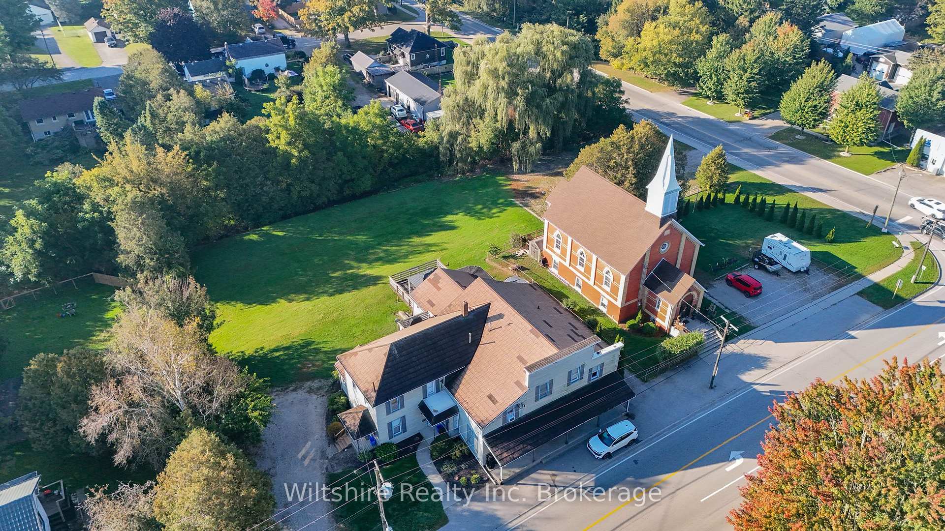 Photo 4 of 407 Main Street E, Norwich, Springford — HOMEH