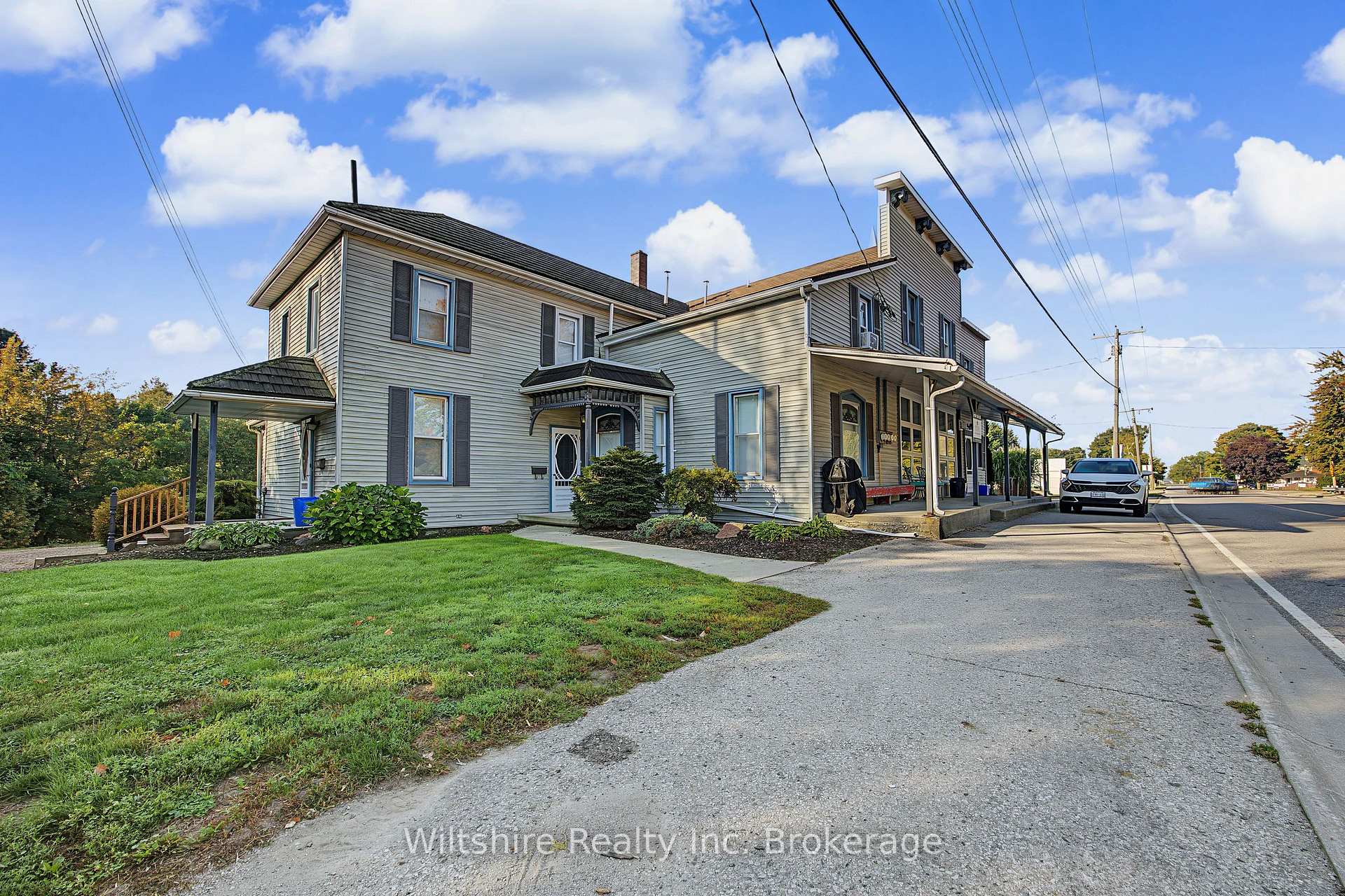 Photo 8 of 407 Main Street E, Norwich, Springford — HOMEH