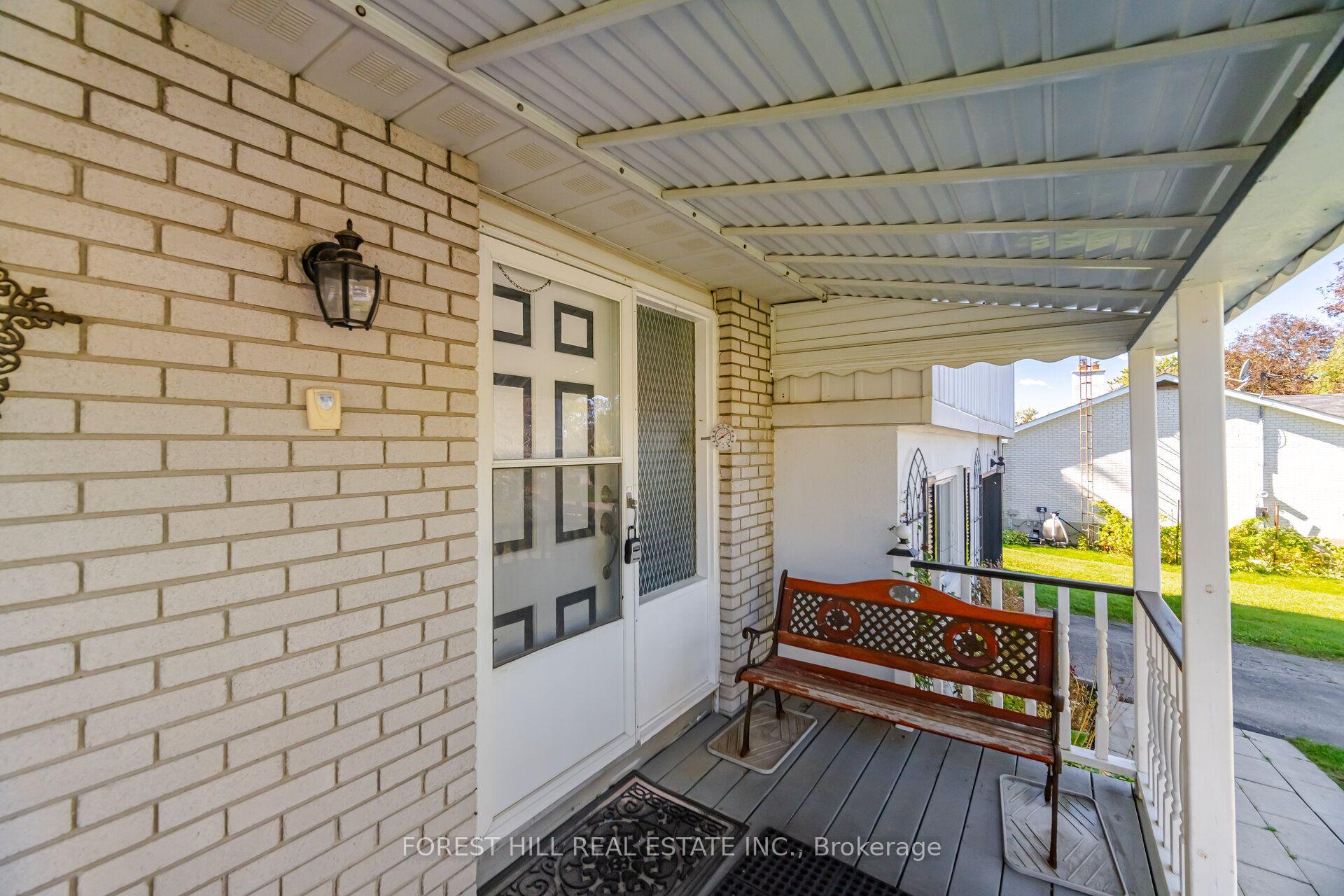 Photo 4 of 33 Rice Drive, King, Schomberg — HOMEH