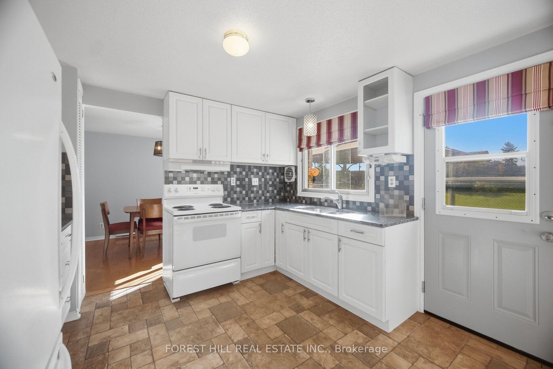 Photo 9 of 33 Rice Drive, King, Schomberg — HOMEH
