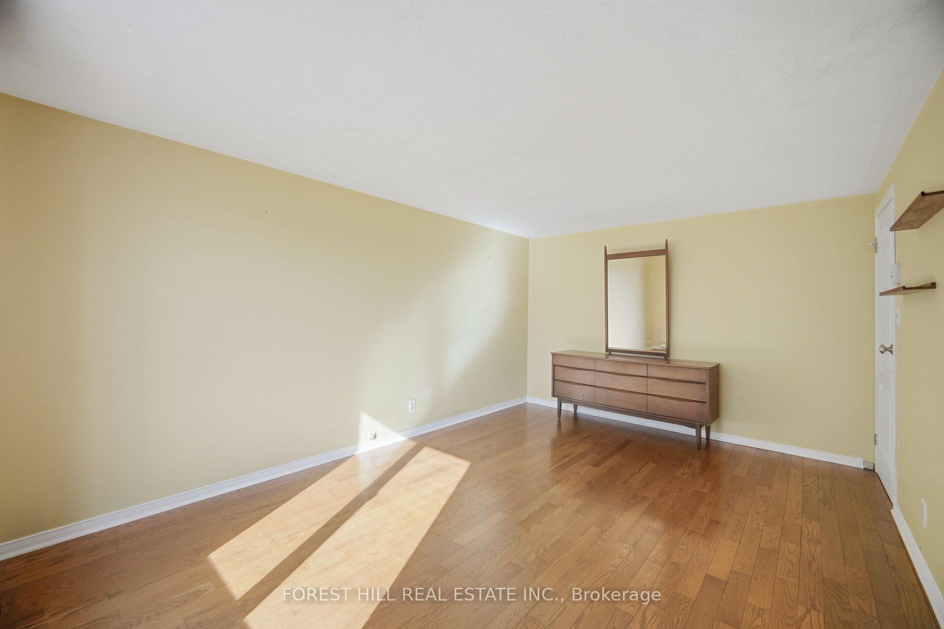 Photo 13 of 33 Rice Drive, King, Schomberg — HOMEH