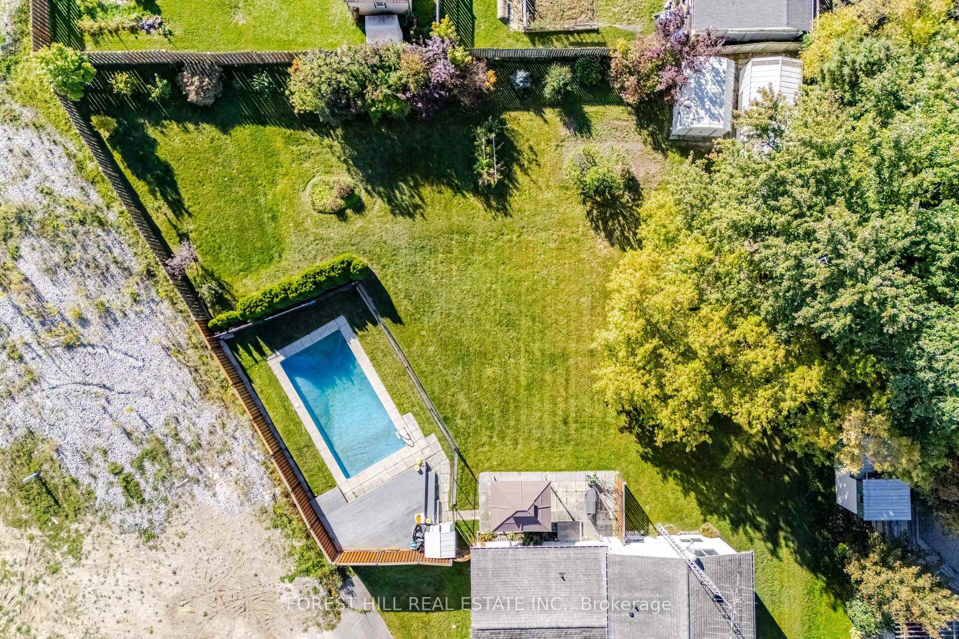 Photo 25 of 33 Rice Drive, King, Schomberg — HOMEH