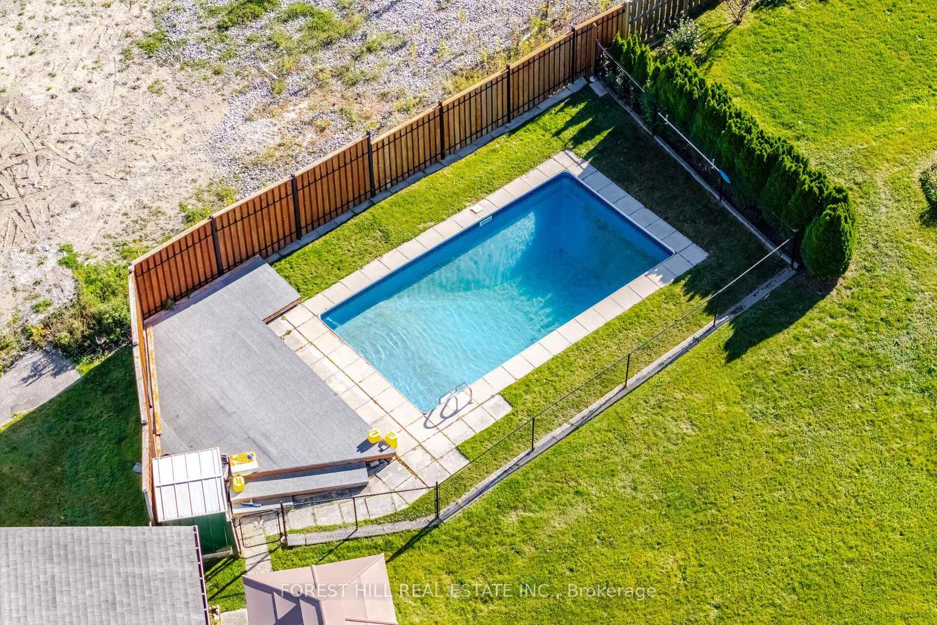 Photo 26 of 33 Rice Drive, King, Schomberg — HOMEH