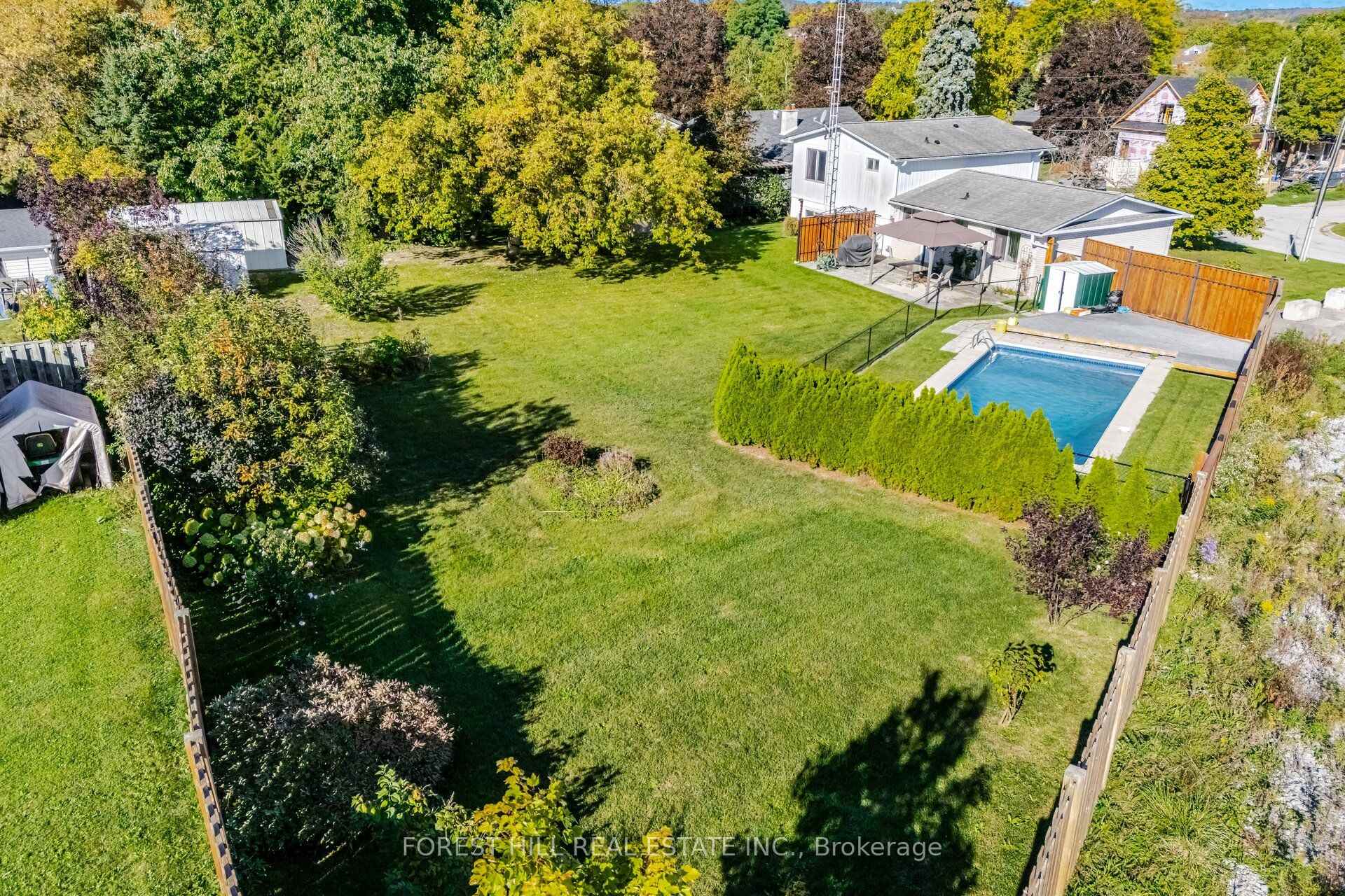 Photo 27 of 33 Rice Drive, King, Schomberg — HOMEH