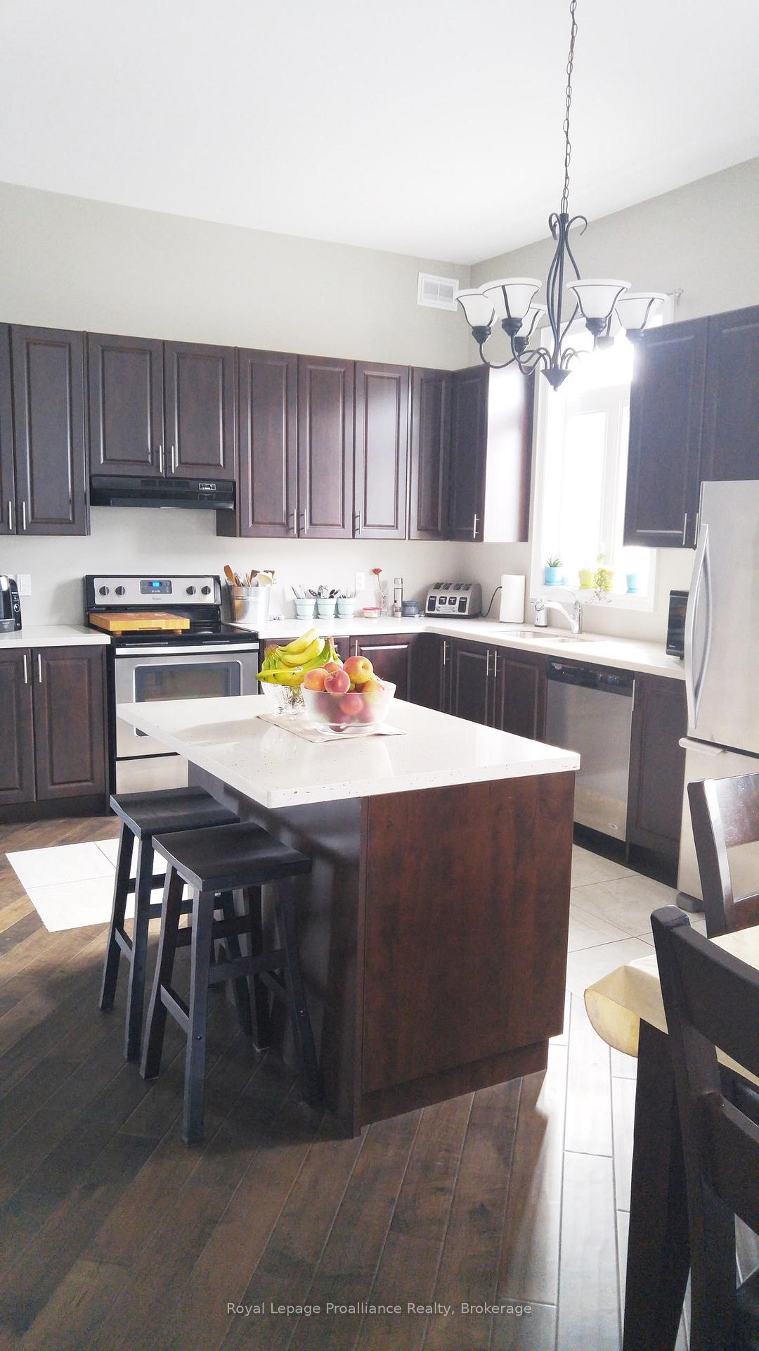 Photo 8 of 10 Lockside Drive, Peterborough, Otonabee Ward 1 — HOMEH