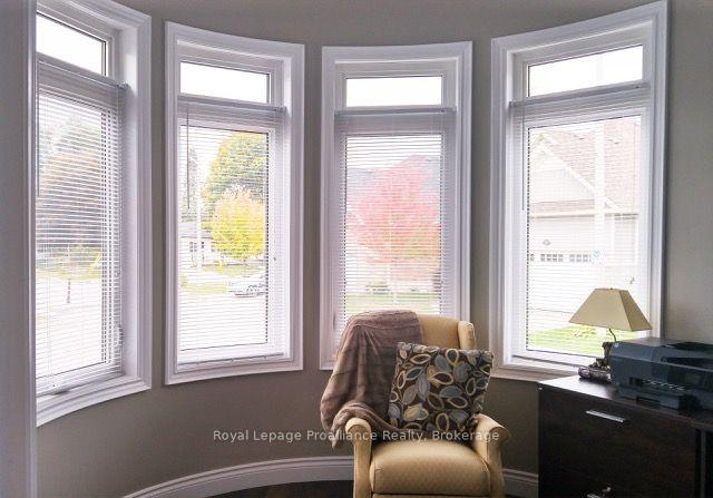 Photo 11 of 10 Lockside Drive, Peterborough, Otonabee Ward 1 — HOMEH