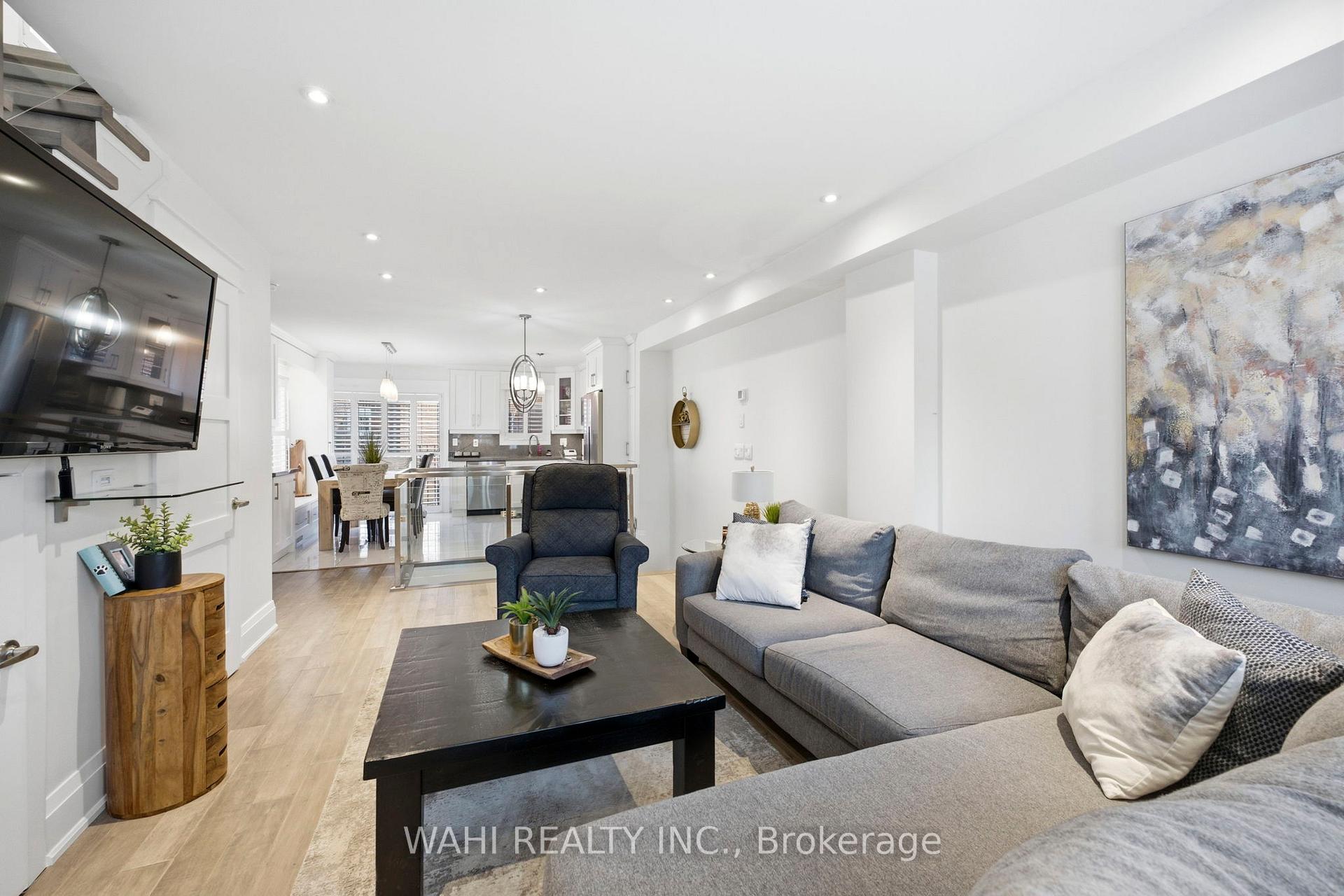 Photo 15 of 13 Rock Haven Lane, Brampton, Downtown Brampton — HOMEH