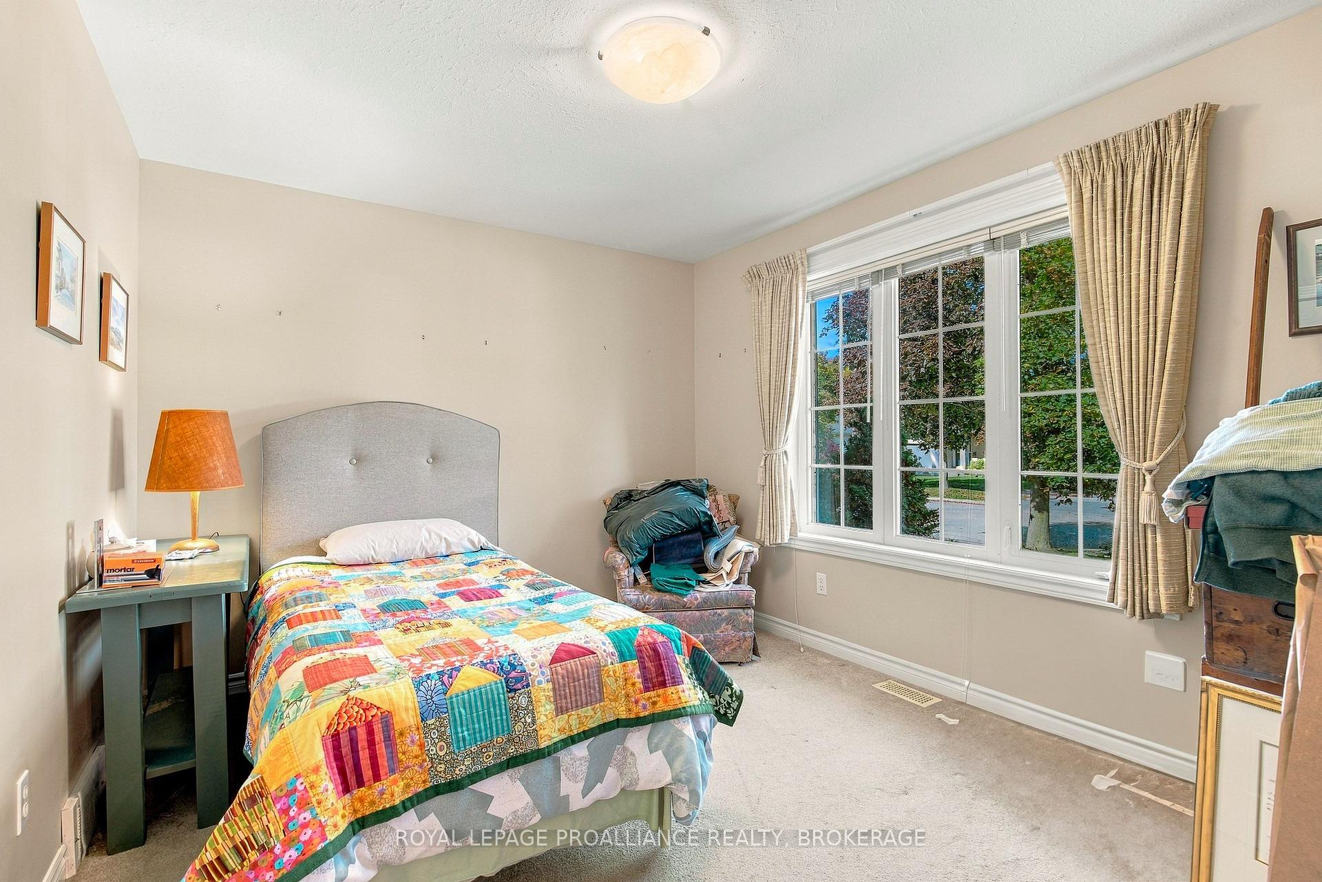 Photo 6 of 260 Beley Street, Brockville, Brockville — HOMEH