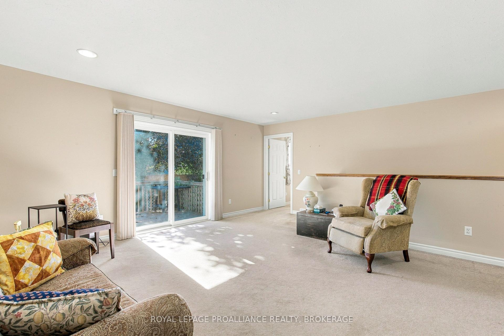 Photo 13 of 260 Beley Street, Brockville, Brockville — HOMEH