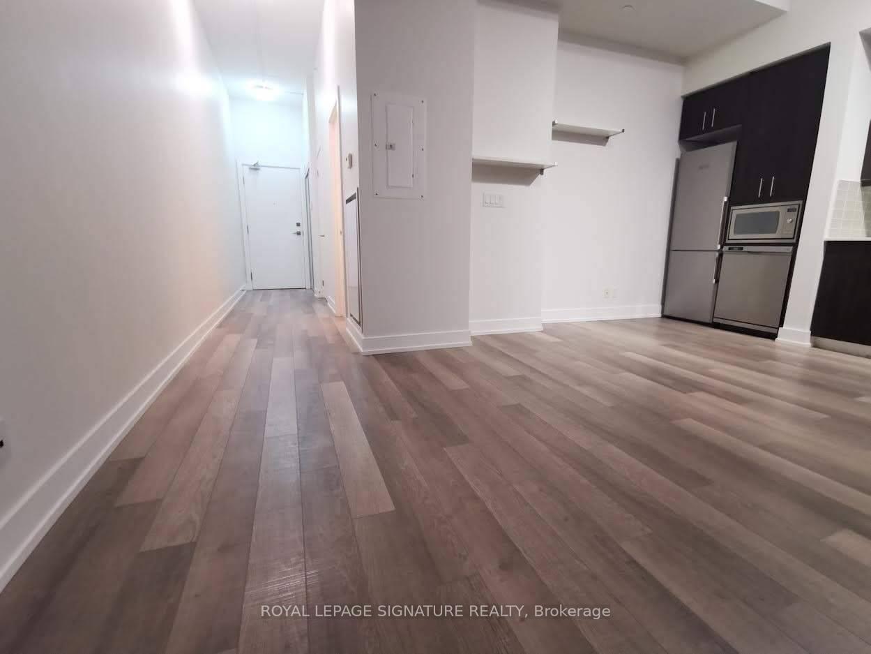 Photo 5 of Unit #903, 75 The Donway W, North York, Banbury-Don Mills — HOMEH