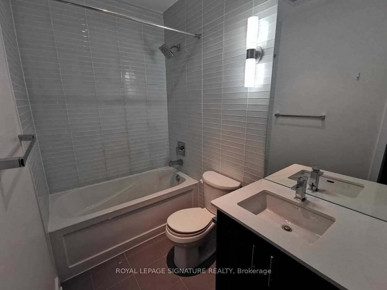 Photo 10 of Unit #903, 75 The Donway W, North York, Banbury-Don Mills — HOMEH