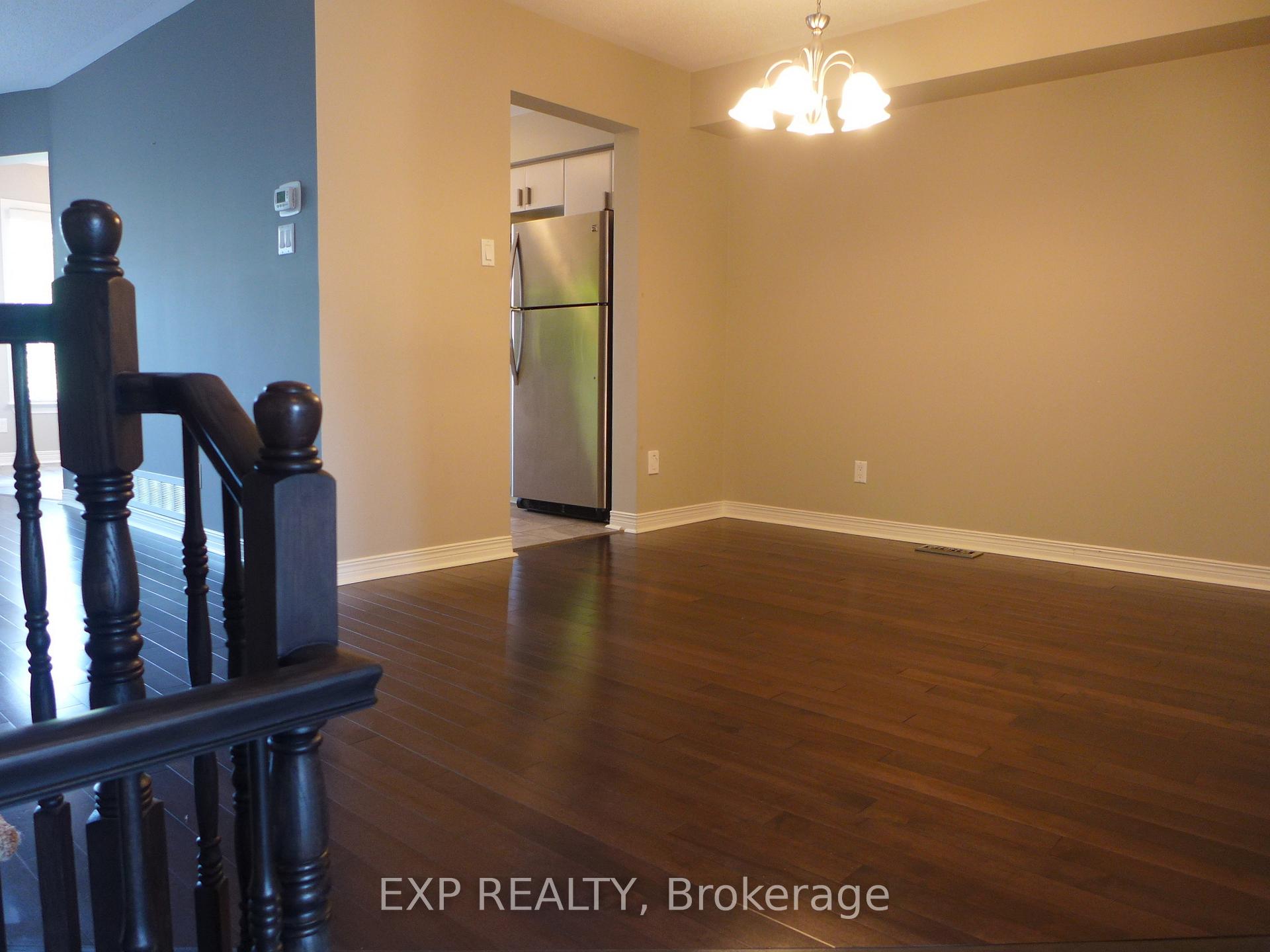 Photo 9 of 117 Thornbury Crescent, Ottawa, Centrepointe — HOMEH