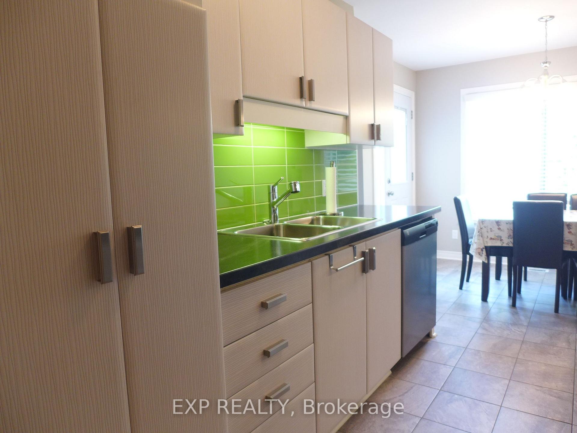 Photo 12 of 117 Thornbury Crescent, Ottawa, Centrepointe — HOMEH