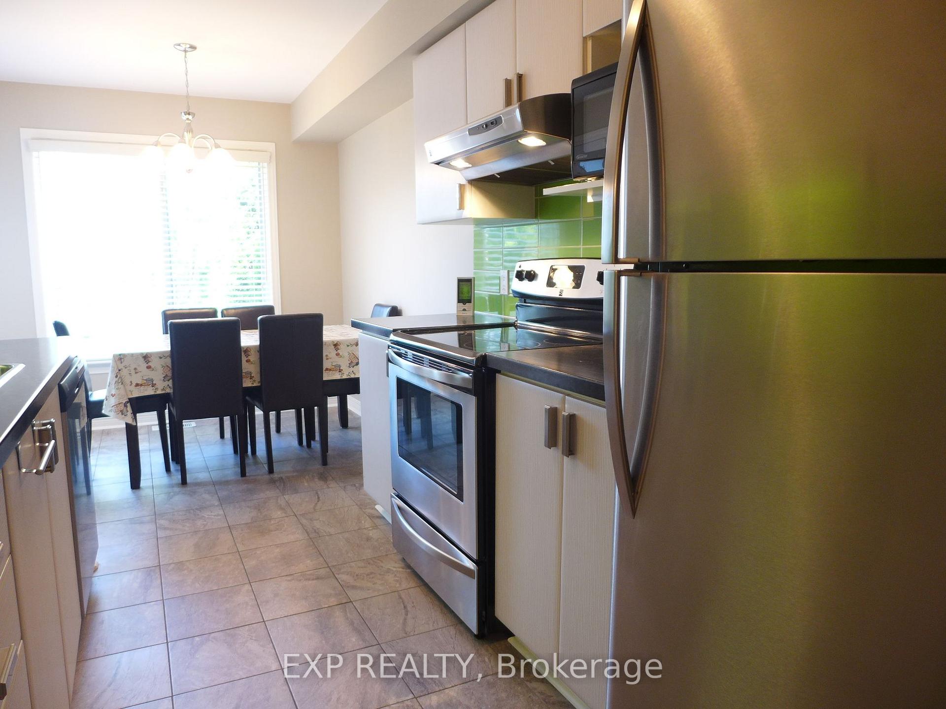 Photo 13 of 117 Thornbury Crescent, Ottawa, Centrepointe — HOMEH