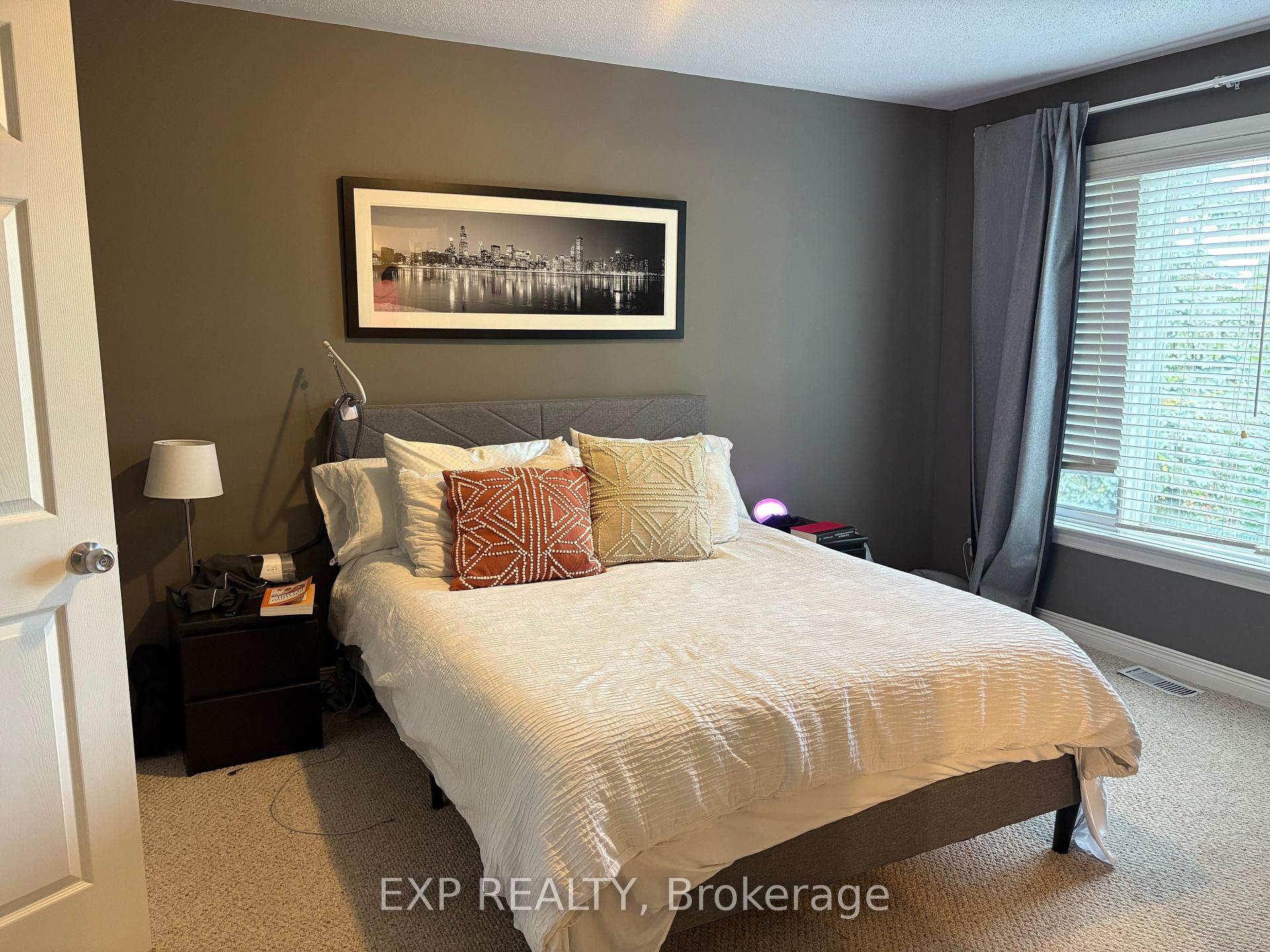 Photo 18 of 117 Thornbury Crescent, Ottawa, Centrepointe — HOMEH