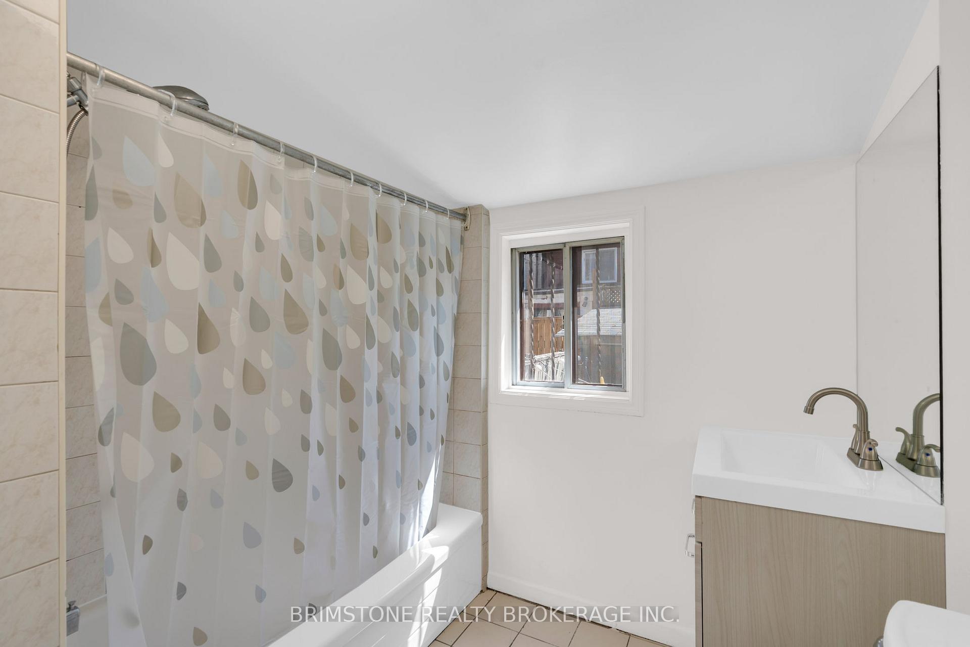 Photo 22 of 285 Old Weston Road, Toronto, Weston-Pellam Park — HOMEH
