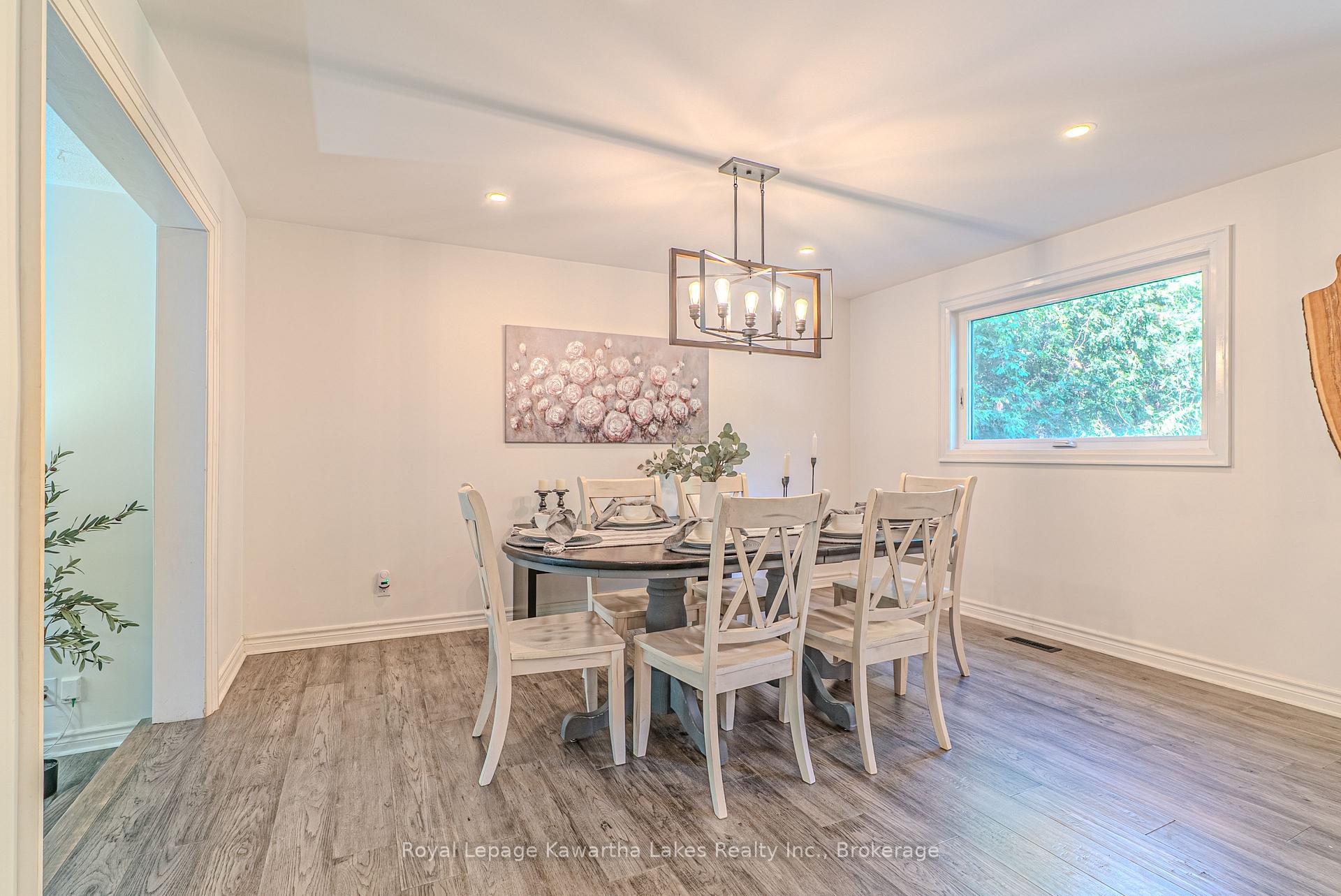 Photo 9 of 60 Sanderling Crescent, Kawartha Lakes, Lindsay — HOMEH
