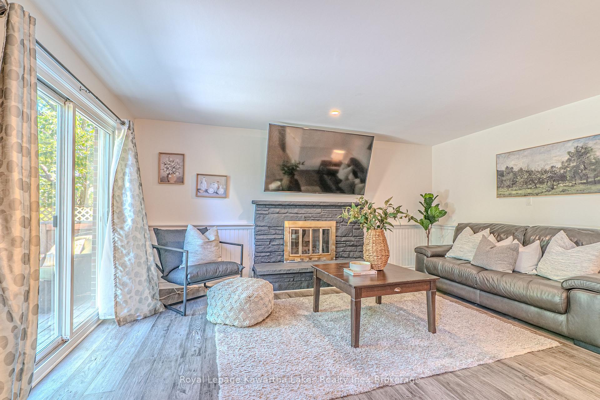 Photo 15 of 60 Sanderling Crescent, Kawartha Lakes, Lindsay — HOMEH